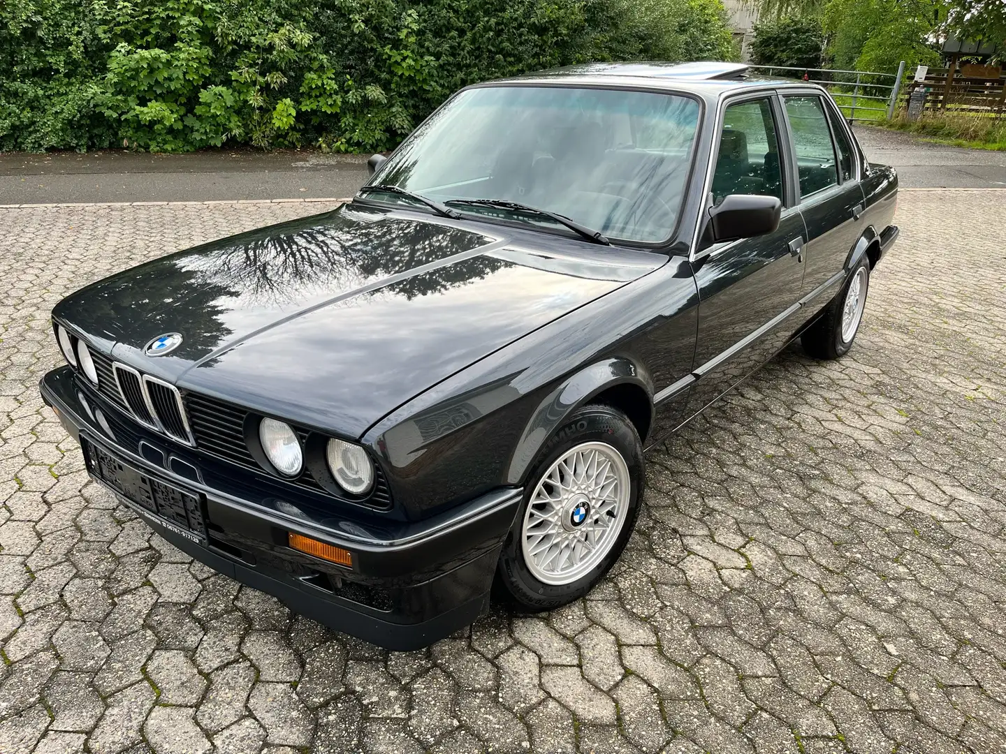 BMW 316 316i Czarny - 1