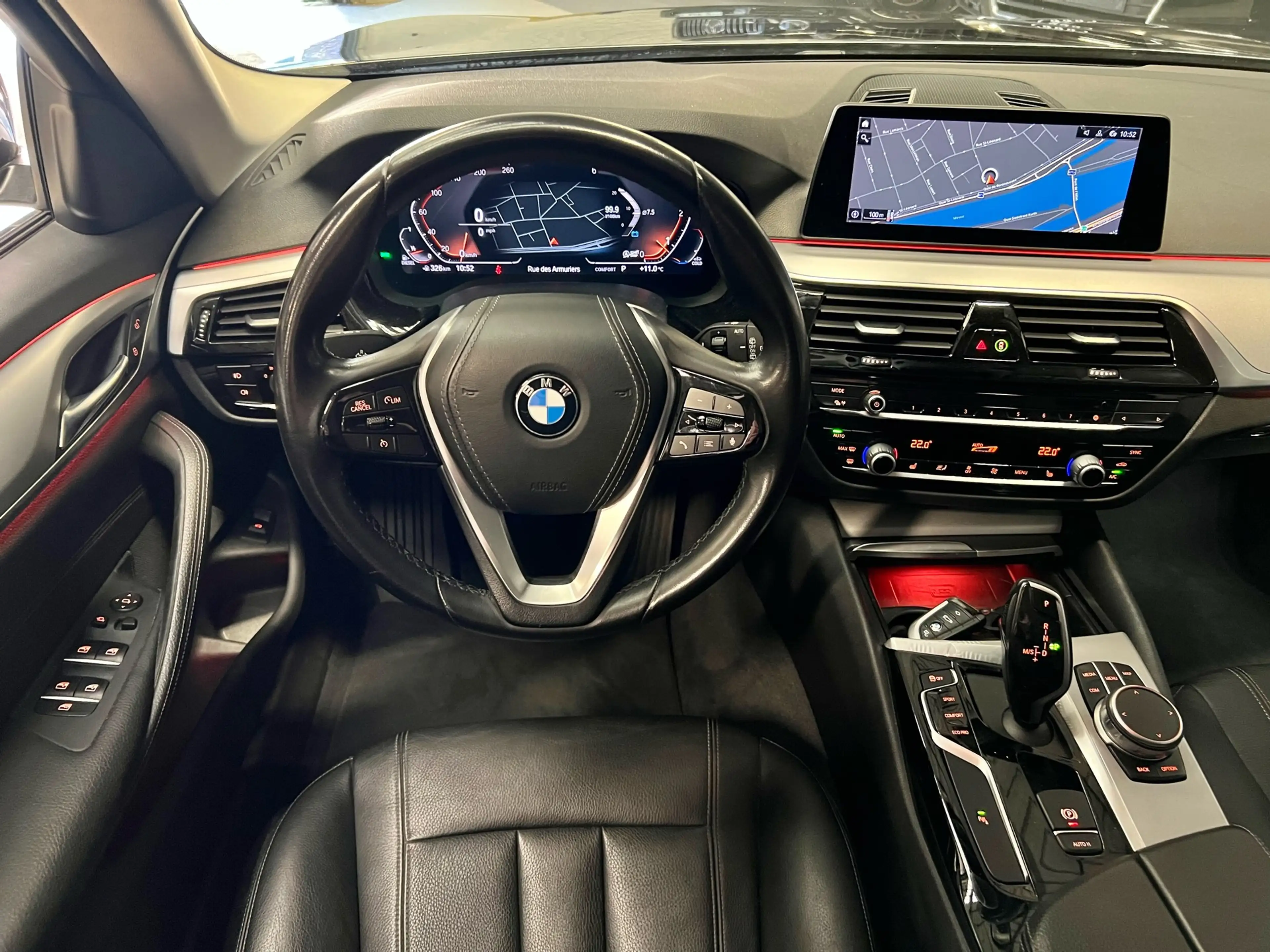 BMW 518 Touring dA *LED*CUIR*CAMERA*S CHAUF*GARANTIE — photo 10