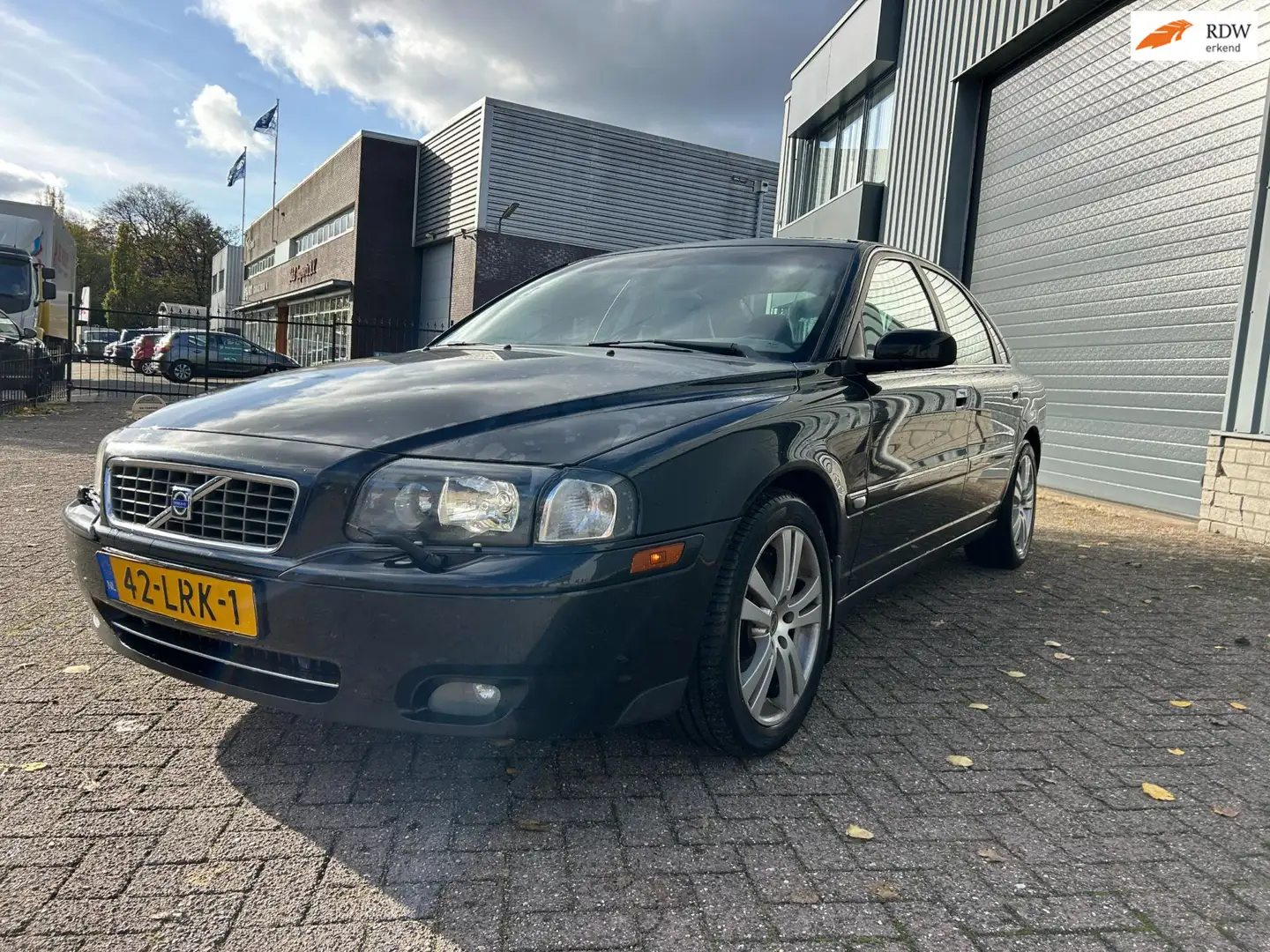 Volvo S80 2.5T aut /leer/lpg g3/apk Zwart - 1
