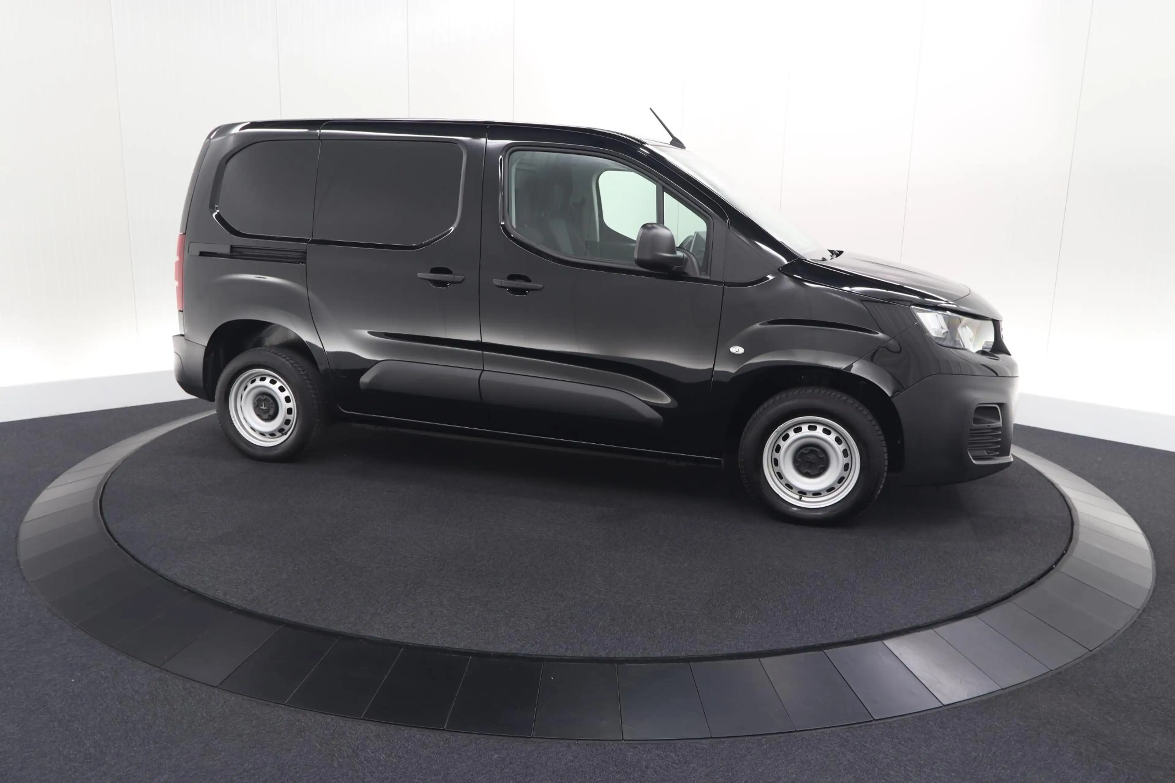 Peugeot Partner 1.5 BlueHDi 100 S&S L1 | Passagiersbank |  Apple C — photo 5