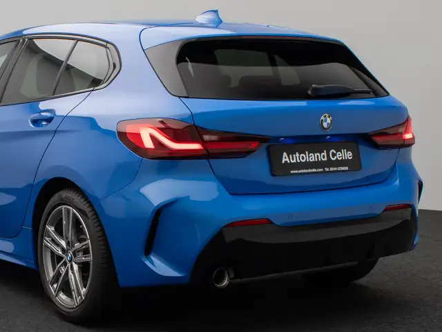 BMW 1 Series view 16