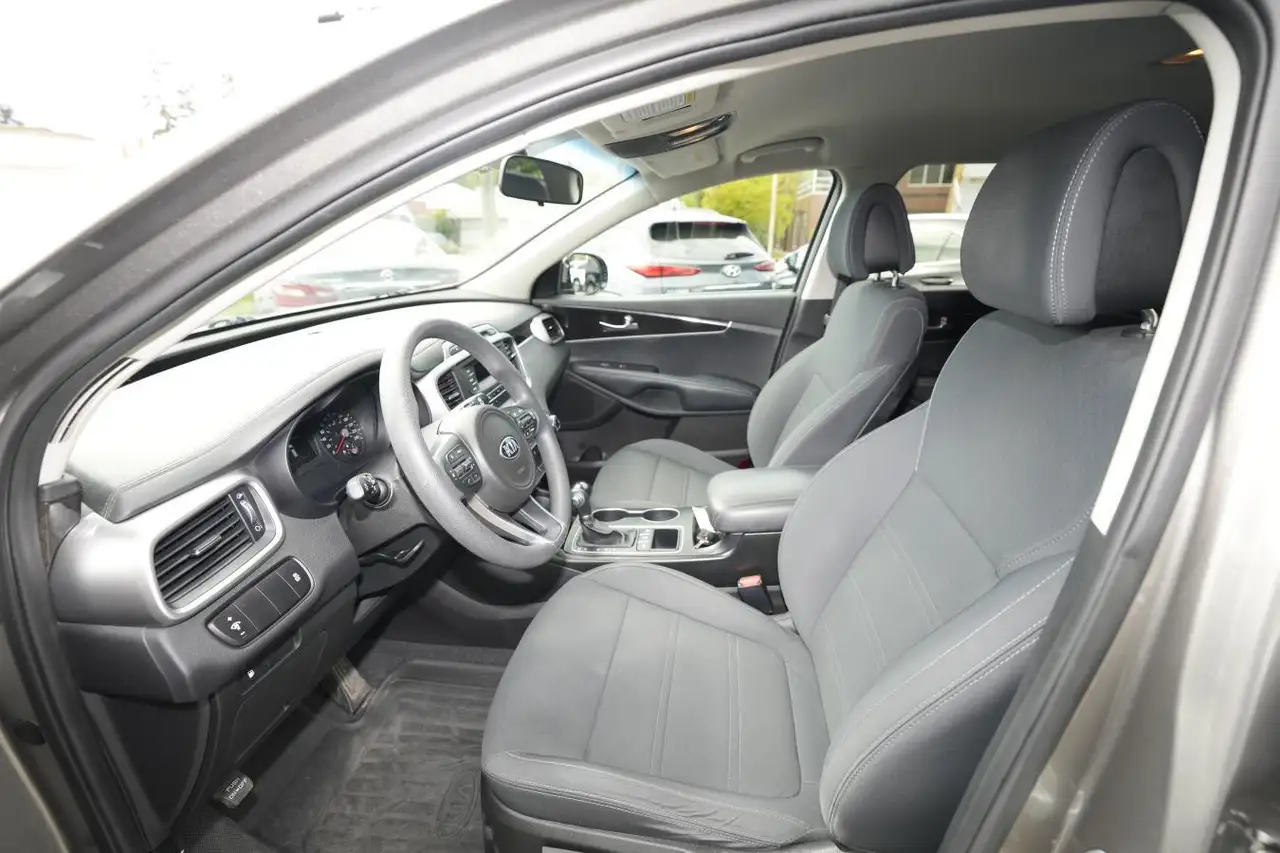 Kia Sorento снимка Kia Sorento