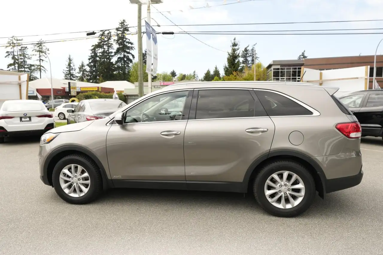 Kia Sorento снимка Kia Sorento