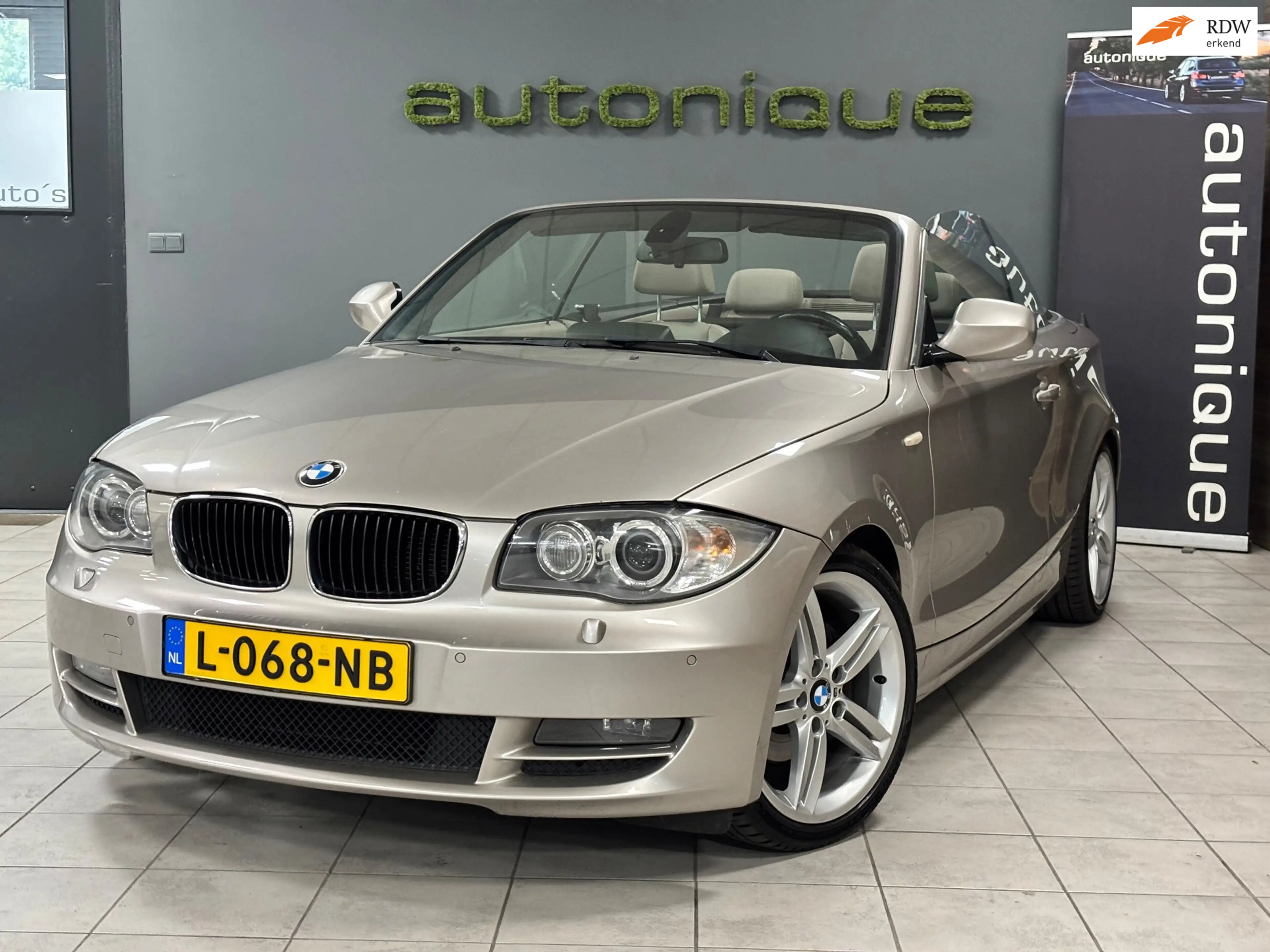 BMW 125 1-serie Cabrio 125i High Executive automaat M-pakk