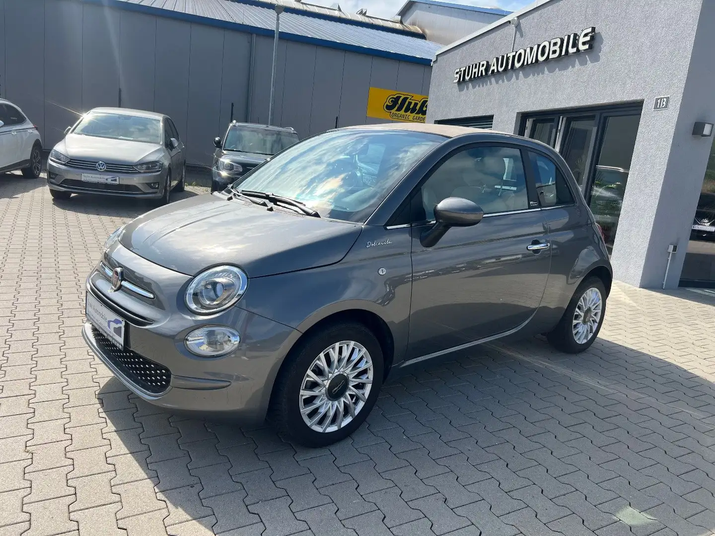 Fiat 500C Dolcevita PDC Leder Klimaaut. Car Play Grau - 1