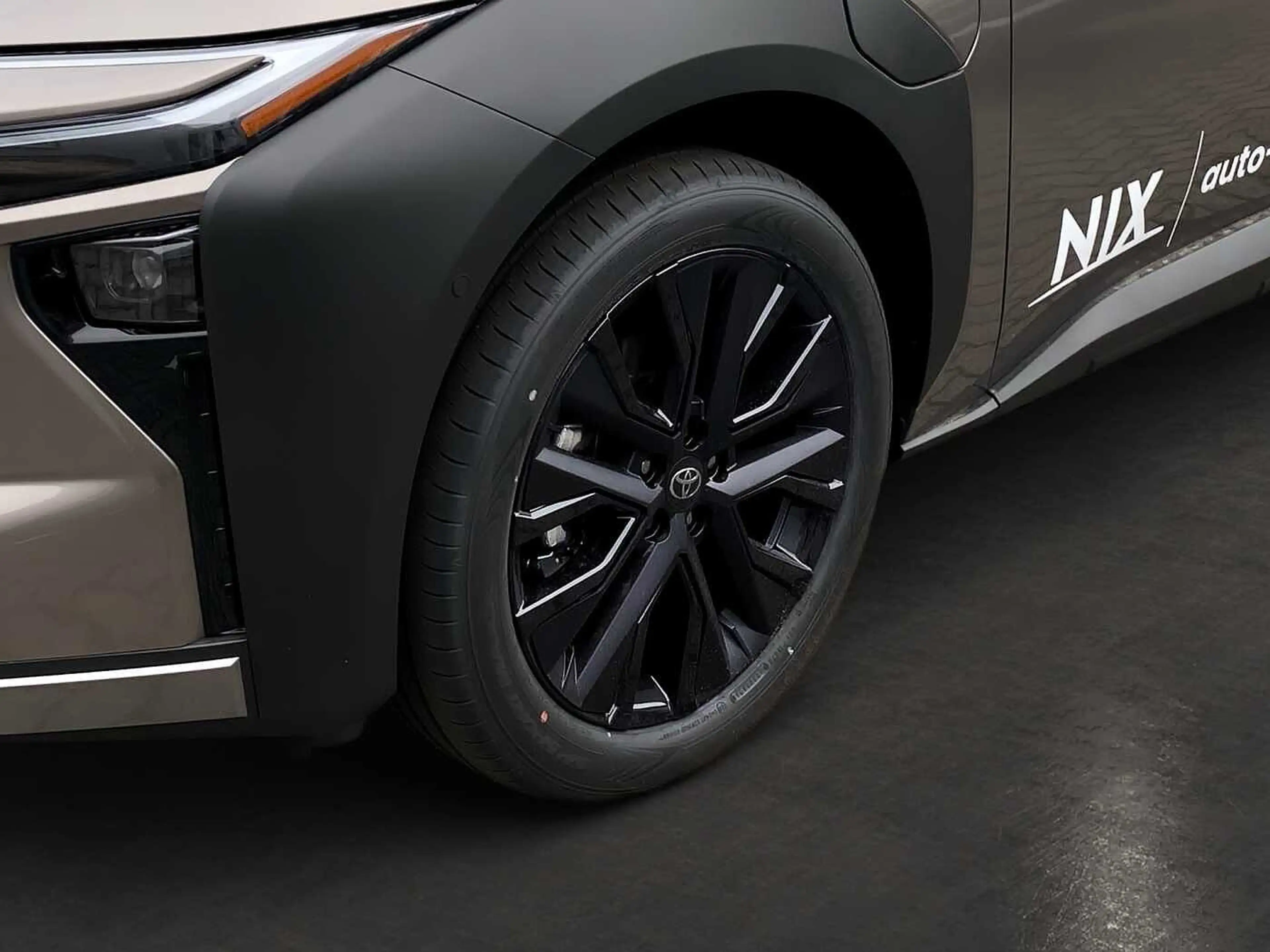 Toyota bZ4X Touring Teamplayer 75kWh / 281KW AWD 360° — photo 13