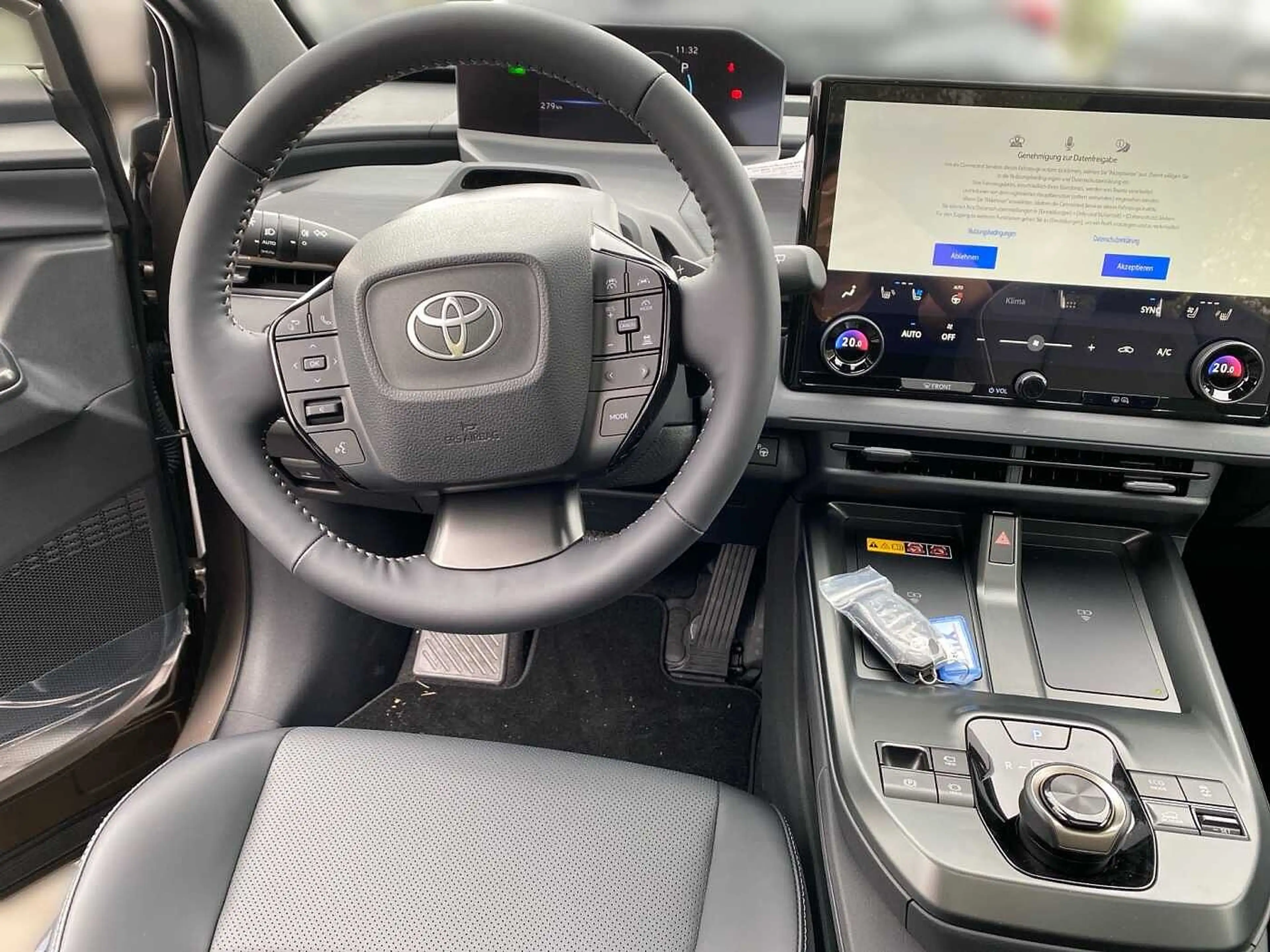 Toyota bZ4X Touring Teamplayer 75kWh / 281KW AWD 360° — photo 9