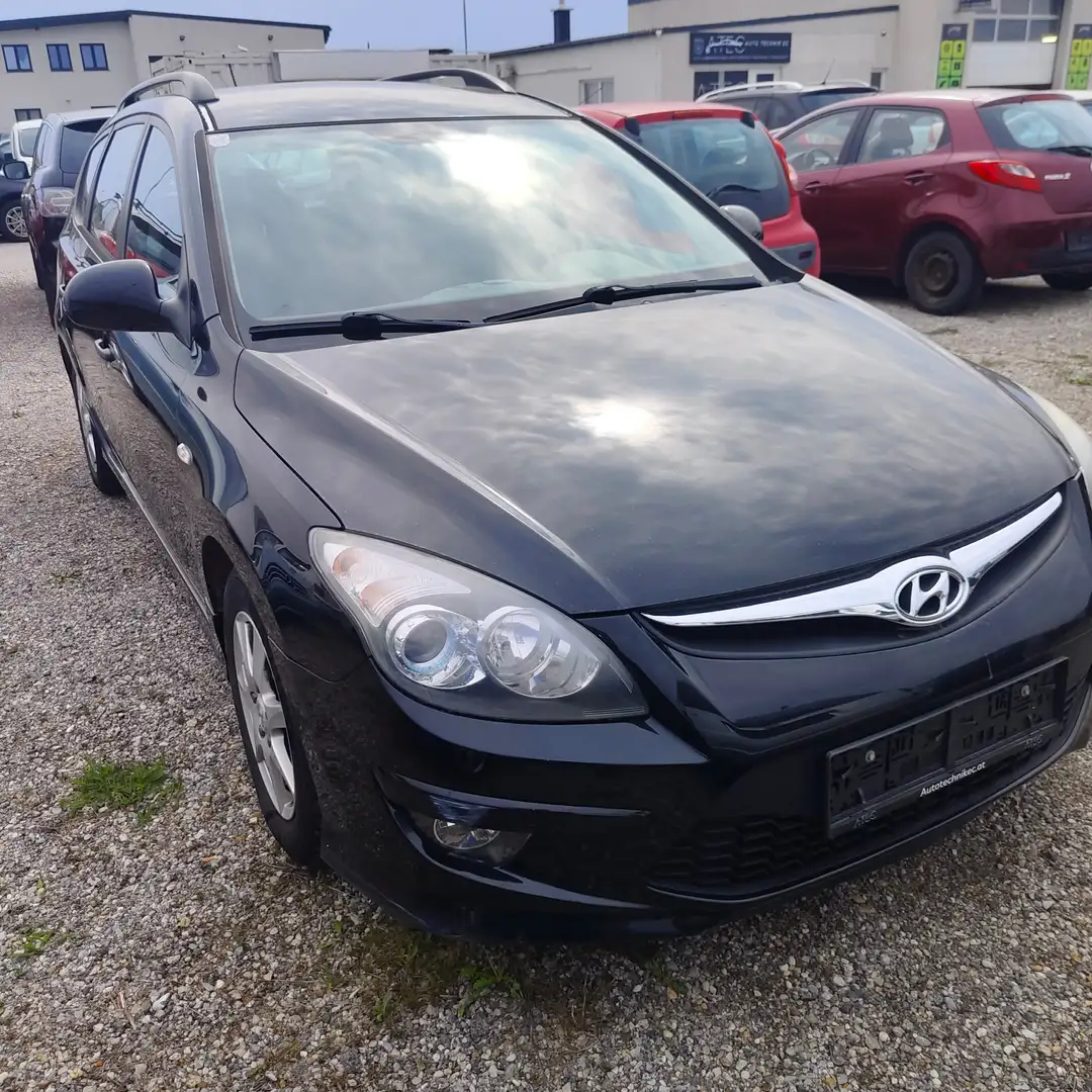 Hyundai i30 i30 CW 1,4 CVVT Europe plus Europe plus Schwarz - 2
