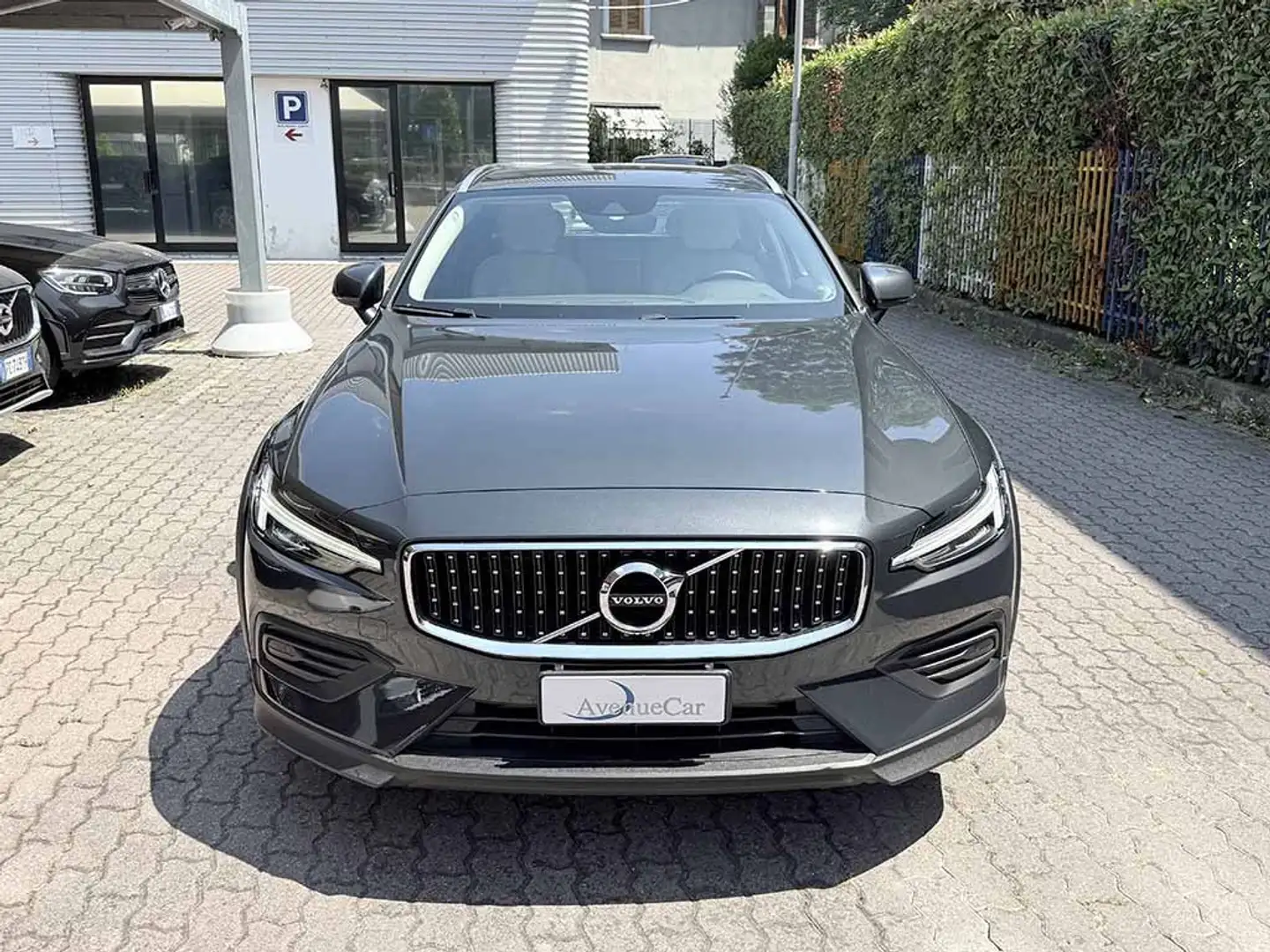 Volvo V60 Cross Country d4 awd geartronic GANCIO TRAINO UNI PROPRIETARIO Сірий - 2