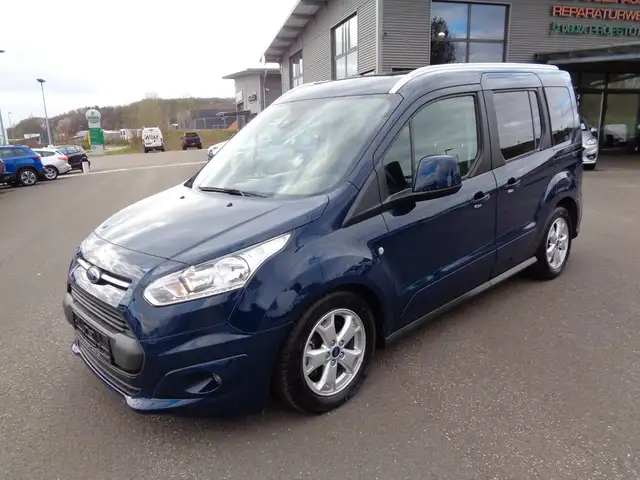 2018 Ford Tourneo in Blue for sale