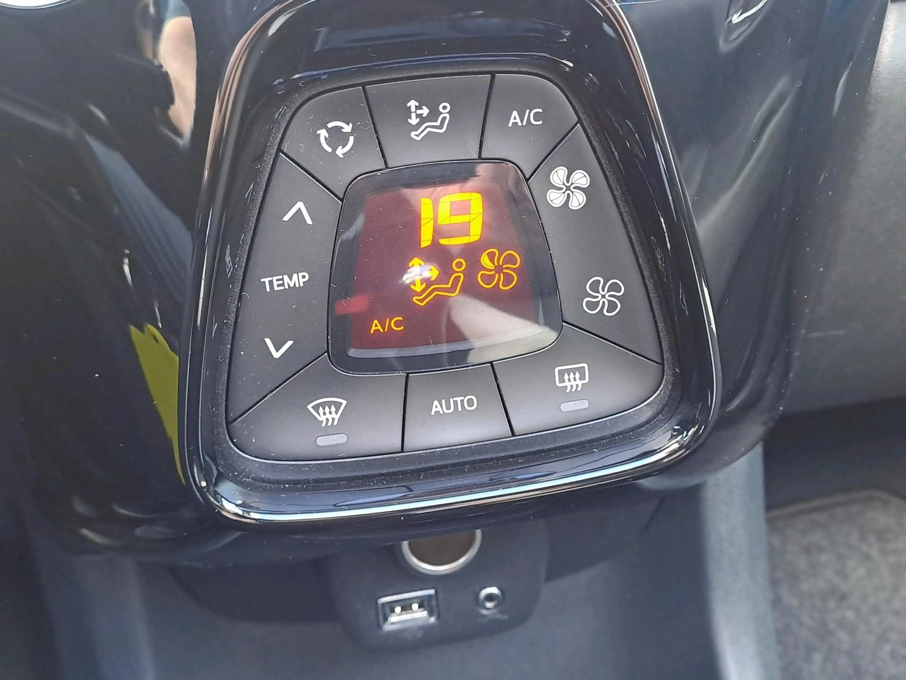 Citroen C1 1.0 VTi Airscape Shine | Achteruitrijcamera | Appl — photo 15