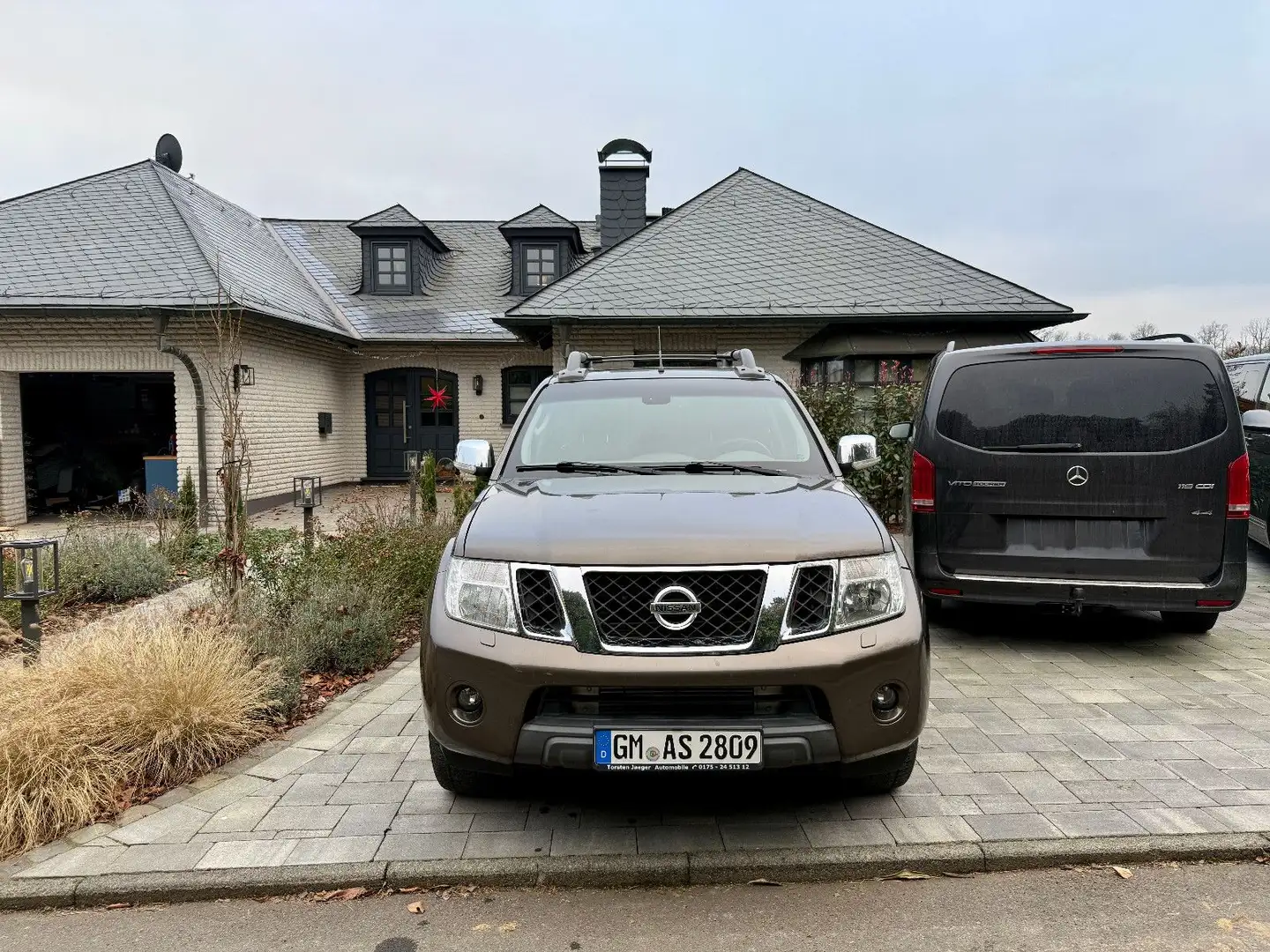 Nissan Navara Pickup Double Cab LE V6 4X4 - 1