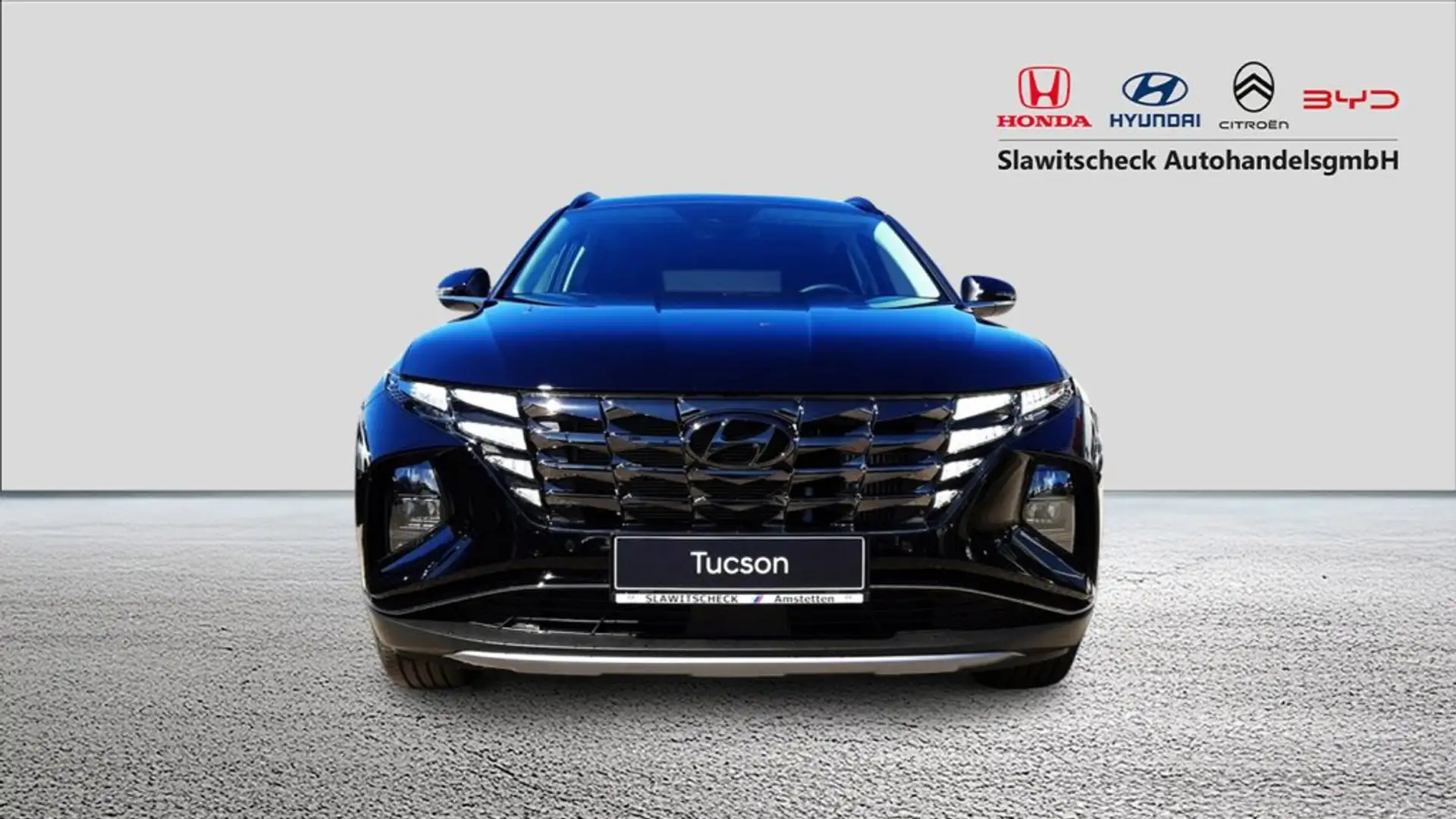Hyundai TUCSON 1,6 CRDI 2WD 48V Trend Line DCT Schwarz - 2