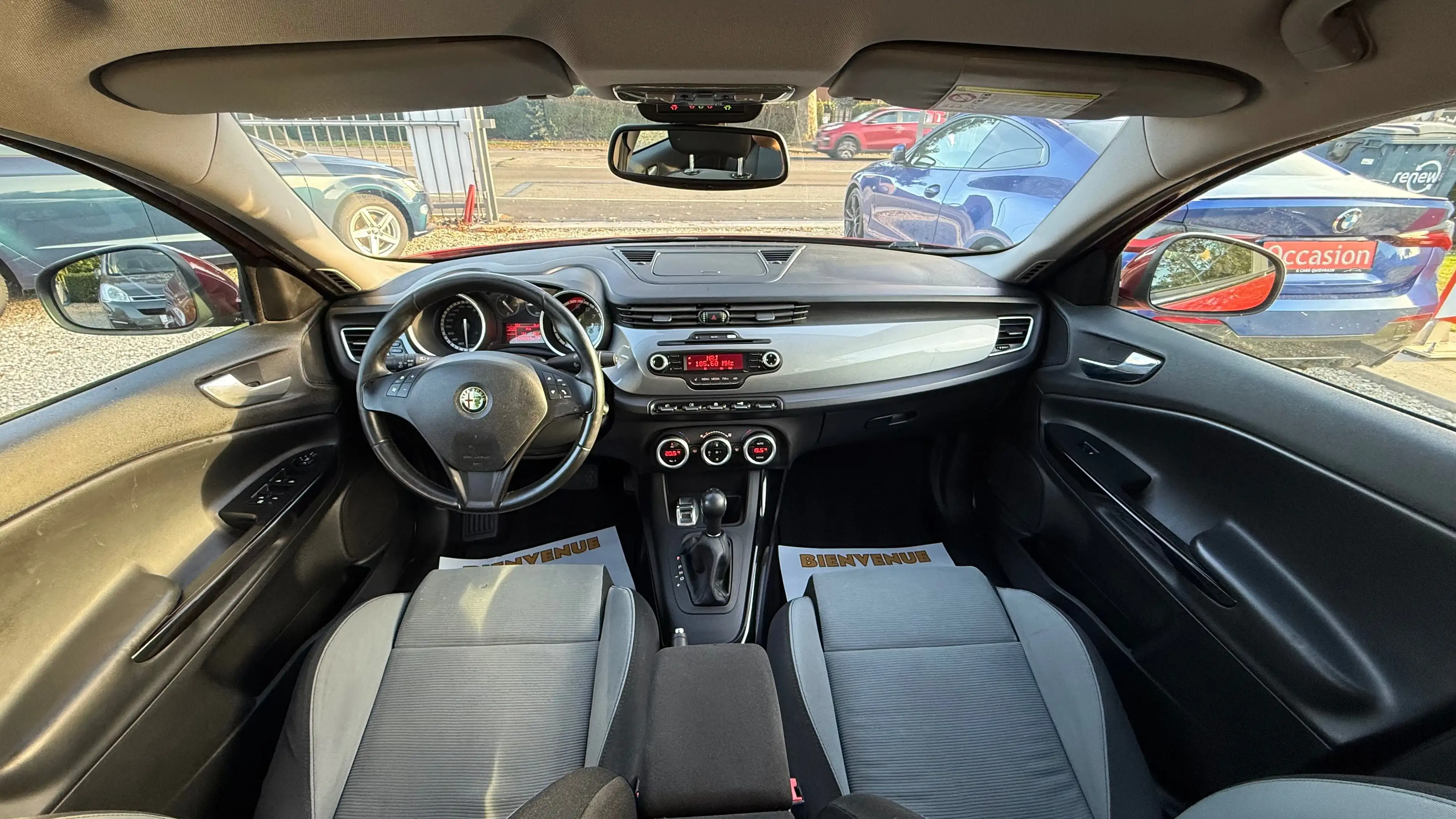 Alfa Romeo Giulietta 1.4 TB / BOITE AUTOMATIQUE / AIRCO / GARANTI 1 AN — photo 9