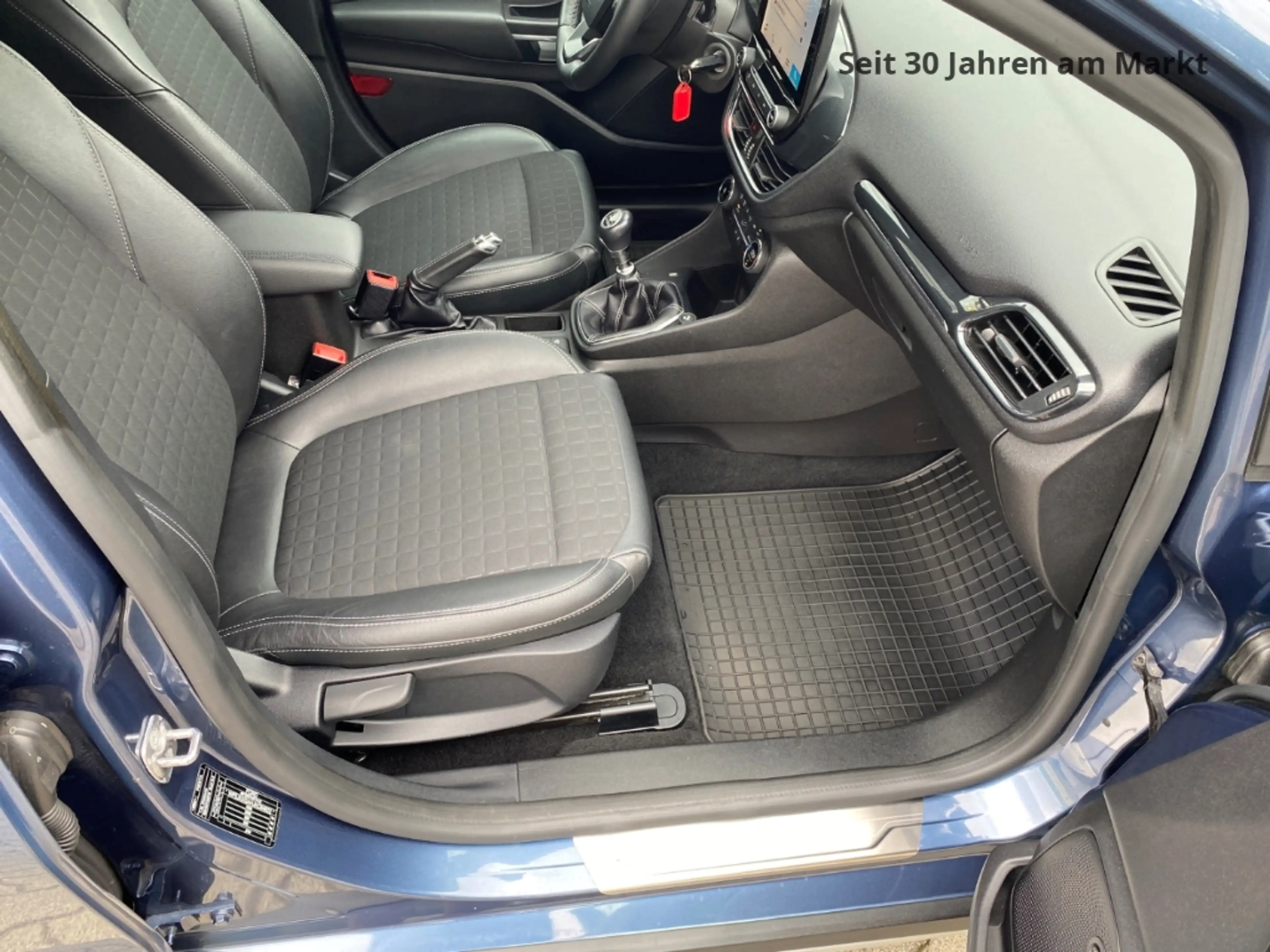 Ford Fiesta Active Plus,PDC,SH,Navi,Frontscheibenheizung,Lenkr — photo 12
