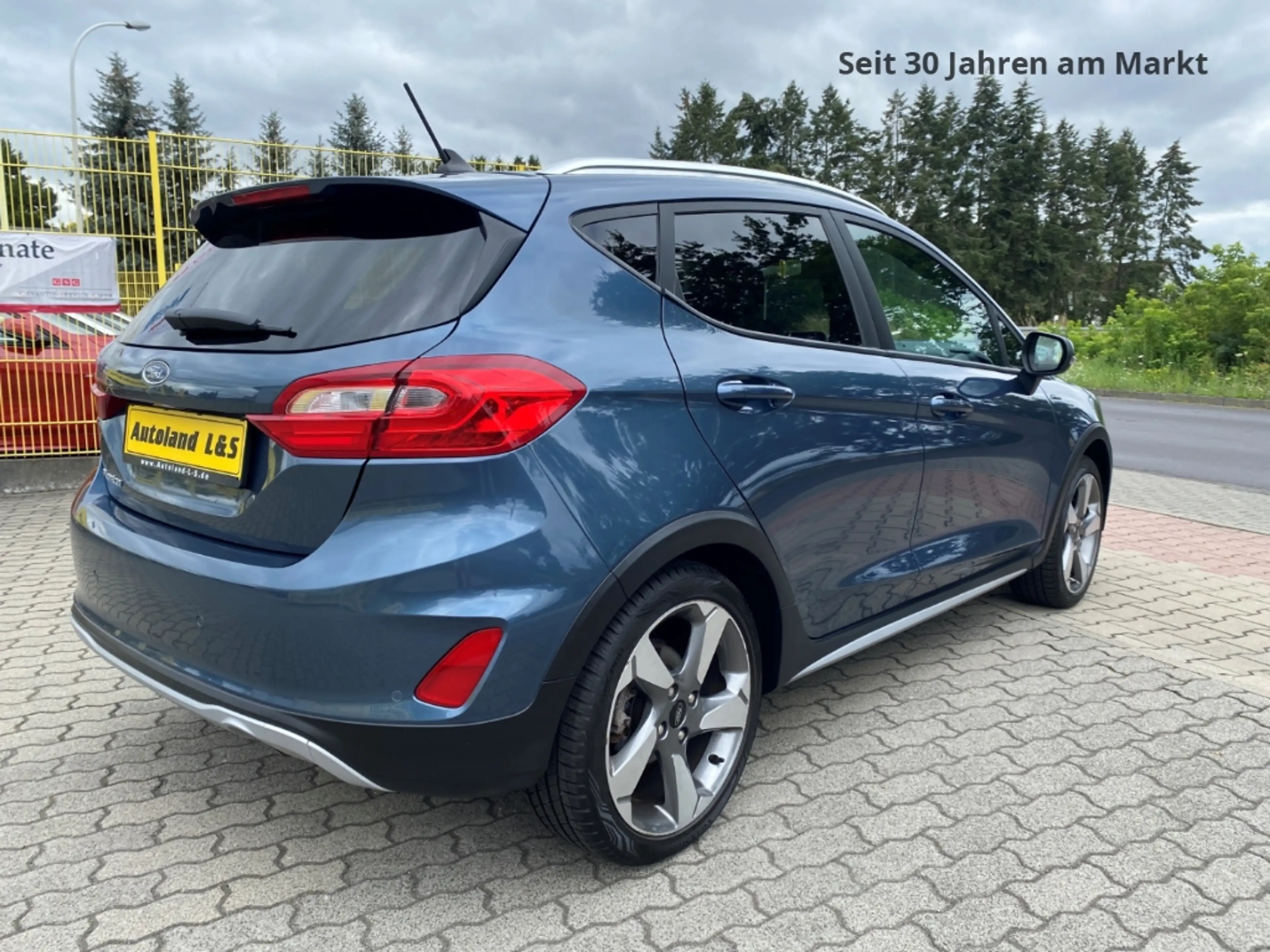 Ford Fiesta Active Plus,PDC,SH,Navi,Frontscheibenheizung,Lenkr — photo 3