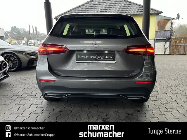 Mercedes-Benz B-Class view 5