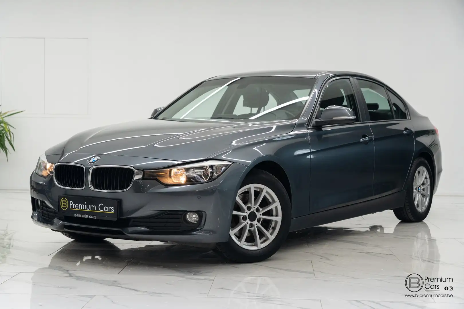 BMW 320 d berline facelift business!Airco, Navi, P sensor! Gris - 1