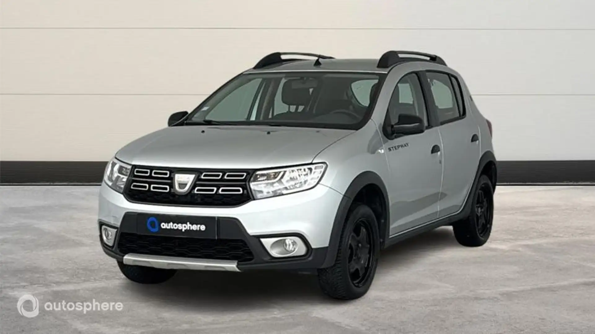 Dacia Sandero 1.0 TCe 100ch 15 ans - 1