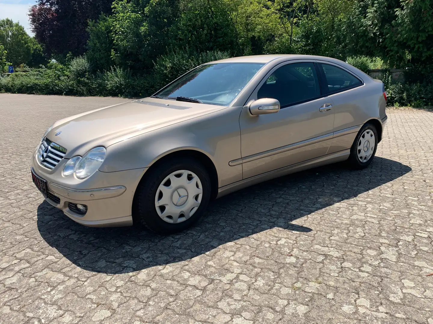 Mercedes-Benz C 200 Kompressor~Klima~Tempomat~Tpo Zustand Beige - 1