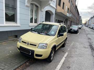 Panda 1.2 4x4 Climbing