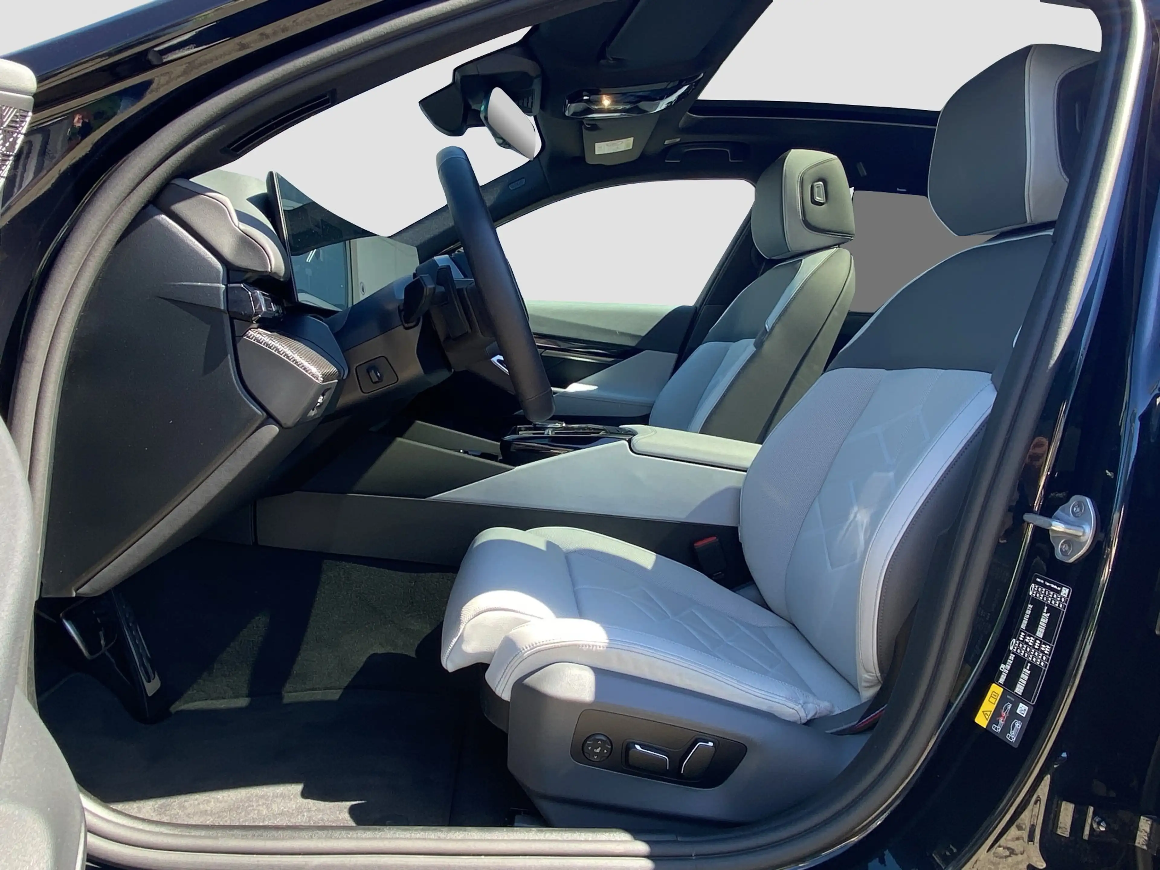 BMW 550 e xDrive Touring ///M-Sport PRO ACC PanoD SpurAss — photo 11
