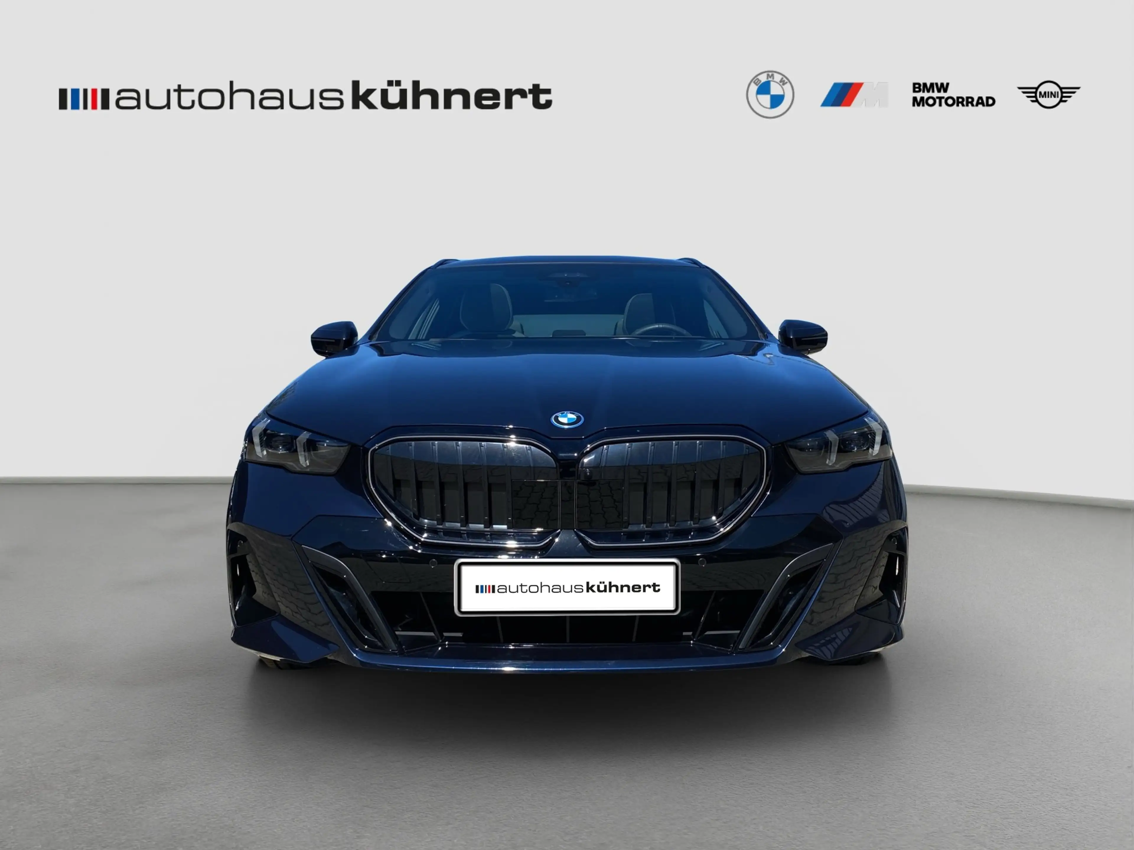 BMW 550 e xDrive Touring ///M-Sport PRO ACC PanoD SpurAss — photo 3