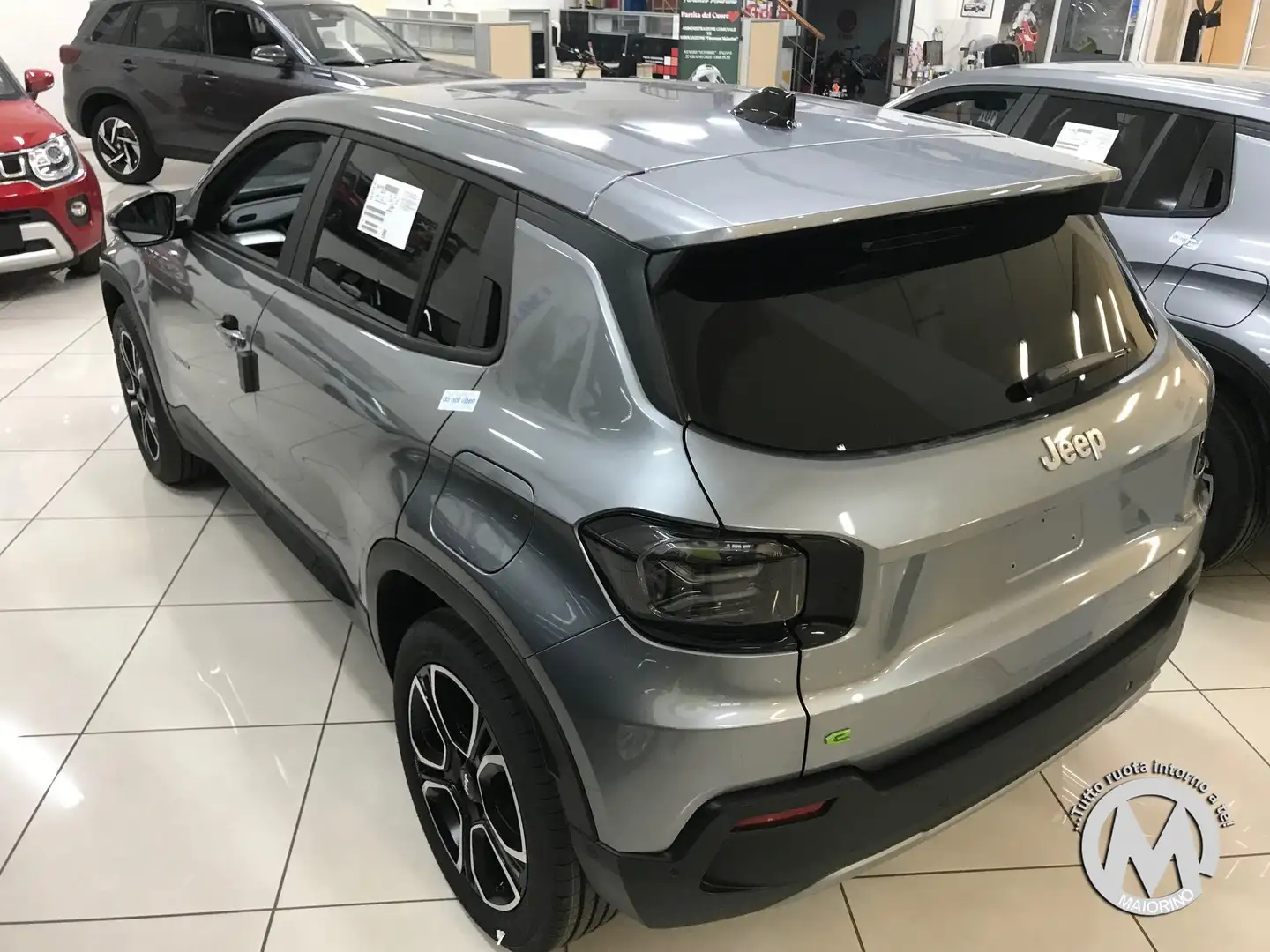 Jeep Avenger Avenger 1.2 turbo mhev Summit fwd 110cv edct6 Gris - 2