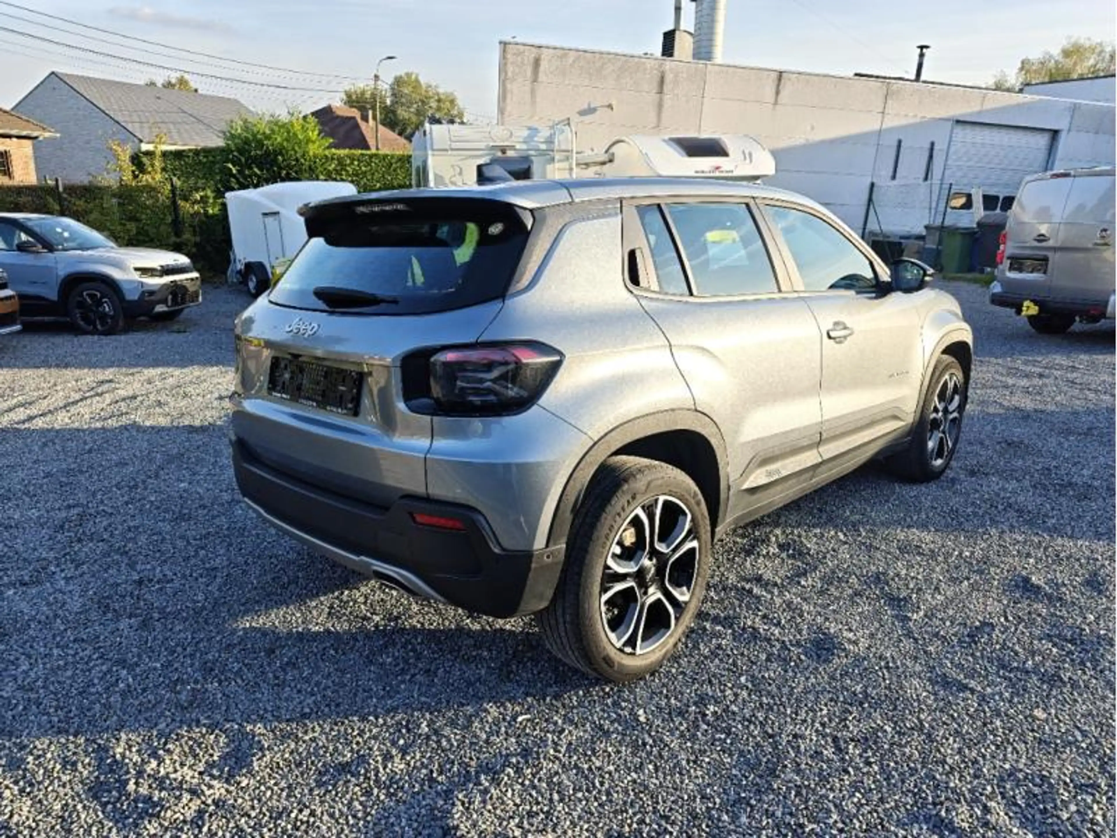 Jeep Avenger Altitude — photo 3