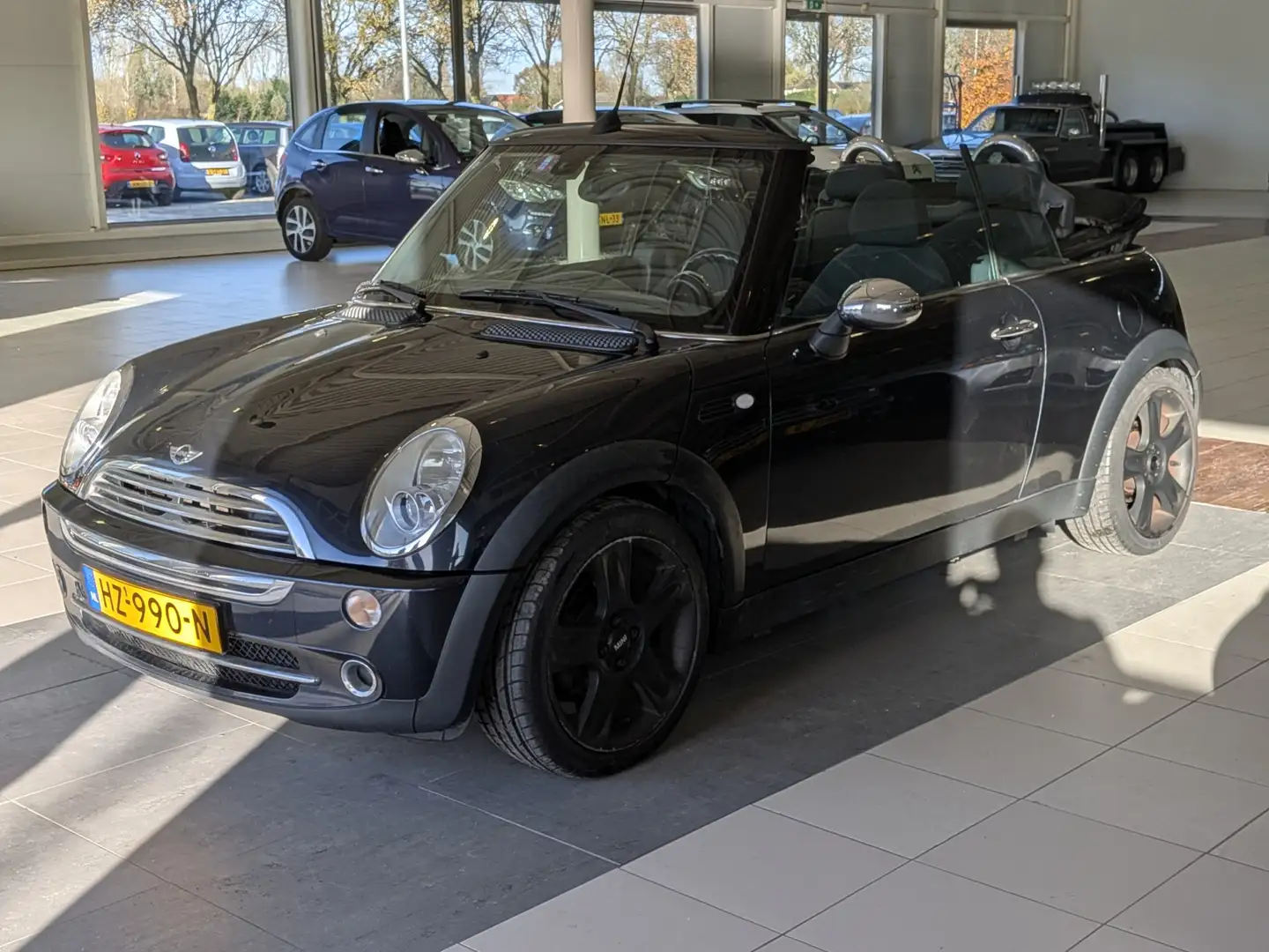 MINI One Cabrio Mini 1.6 Airco, Stuurbekrachtiging Zwart - 2