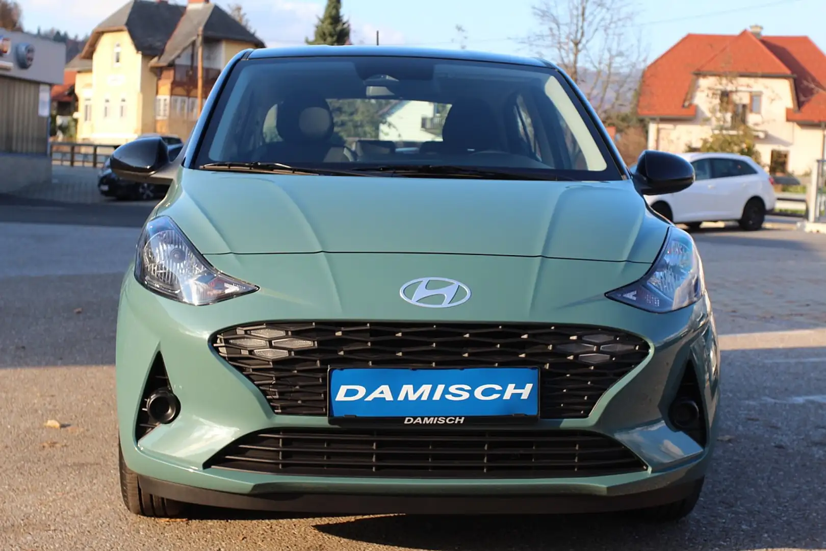 Hyundai i10 1,0 GO Grün - 2