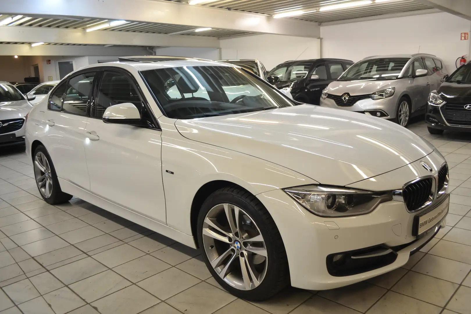 BMW 318 D F30 SPORT LINE*2.HAND*GLASDACH*XENON*NAVI(Prof.) Blanco - 2