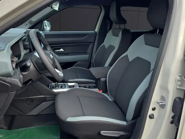 Dacia Duster view 10