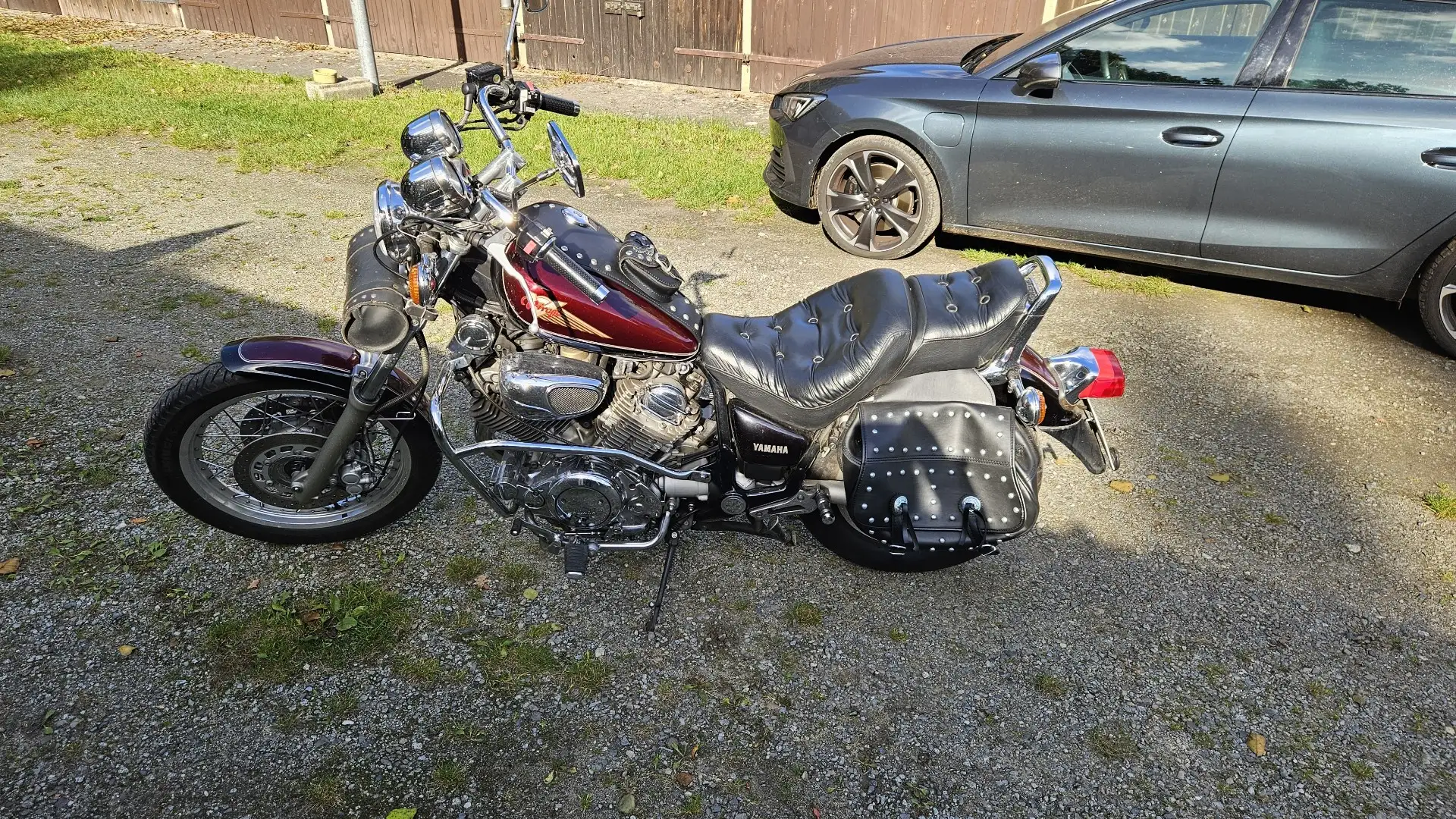 Yamaha XV 750 Červená - 1