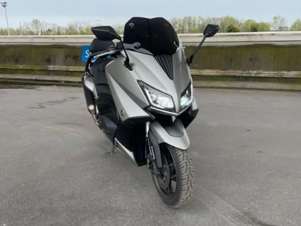 Yamaha Tmax 530