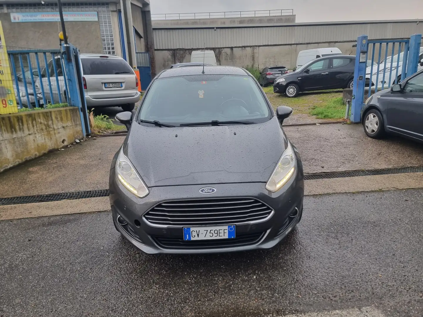 Ford Fiesta 5p 1.0 ecoboost ST-line 140cv Grijs - 1