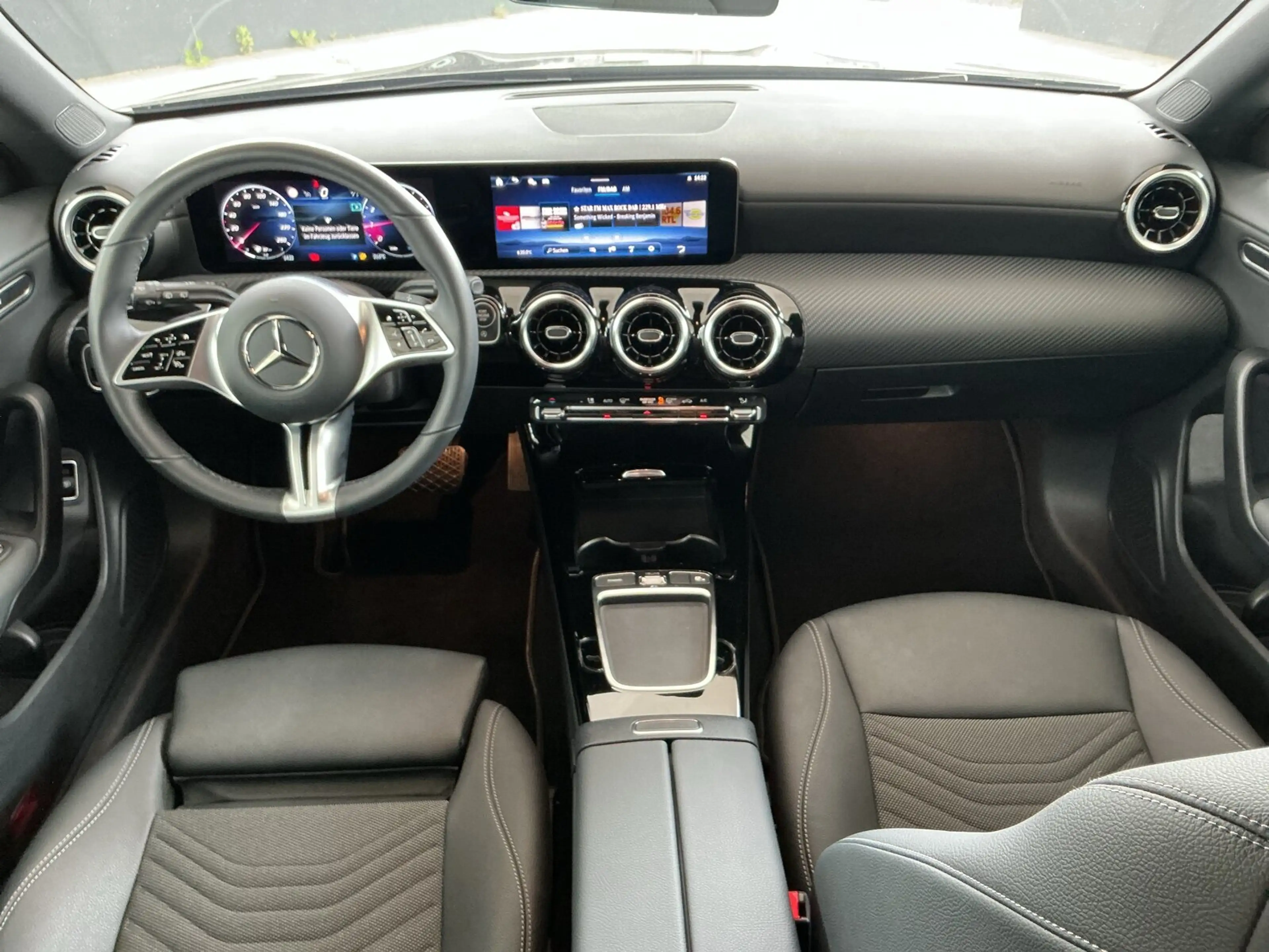 Mercedes-Benz CLA 200 CLA 200 SB Navi/Kamera/Klima/LED/Park-Assist. — photo 13
