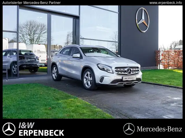 Mercedes-Benz GLA 180 GLA 180 Sport Utility Vehicle Ambiente Tempomat