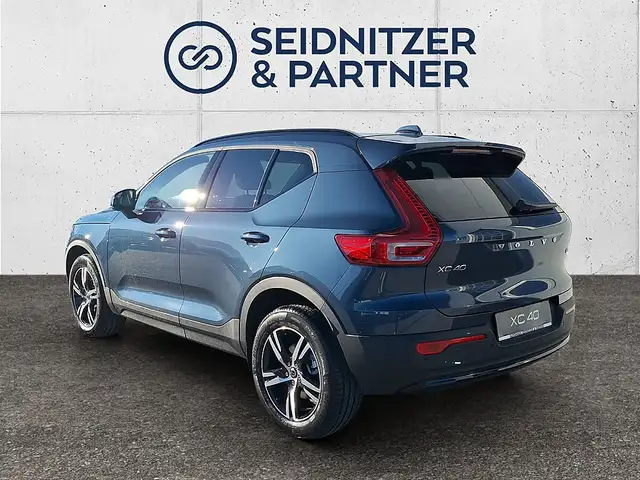 Volvo XC40 B3 Plus Dark Aut. Ansicht 4