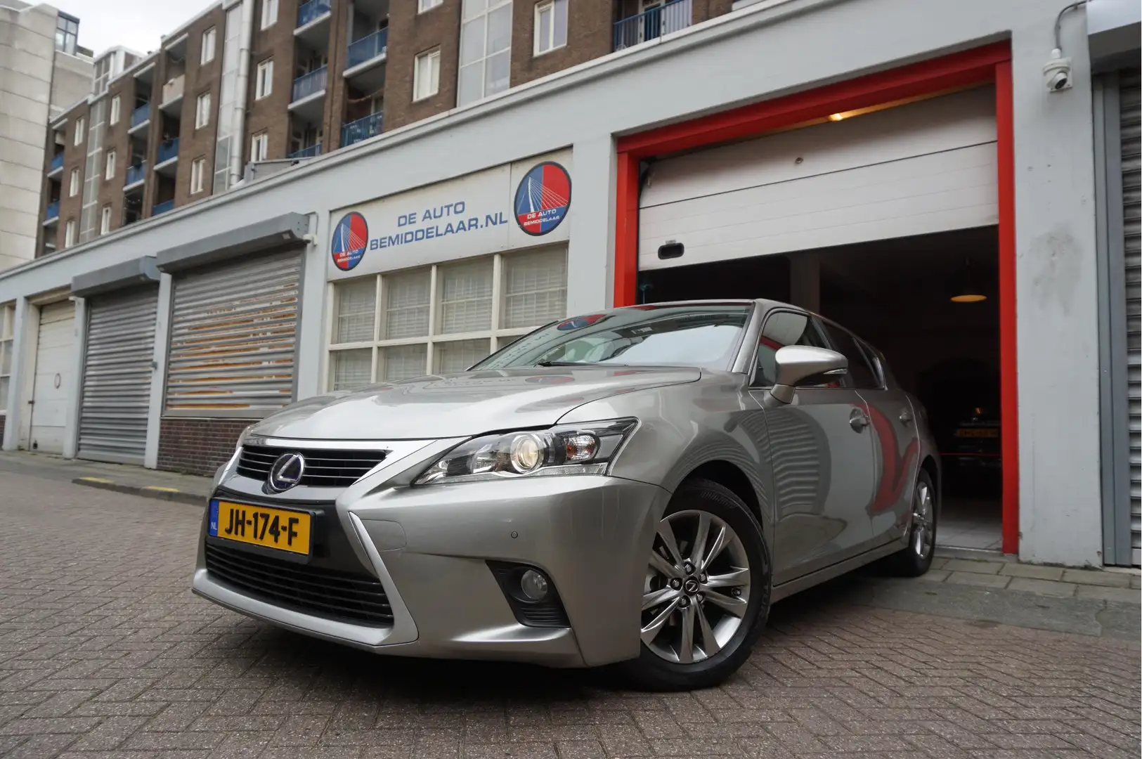 Lexus CT 200h Executive * MANIAKAAL LEXUS ONDERHOUDEN * Panorami Szürke - 1