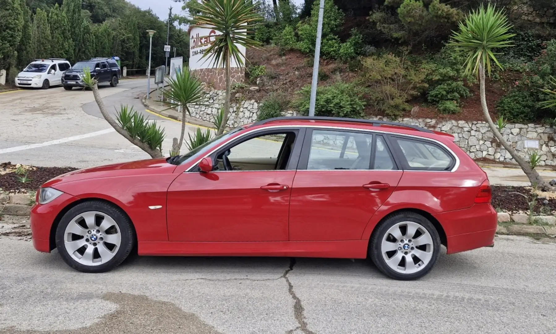 BMW 325 325i Touring Rojo - 2