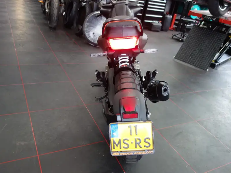 Husqvarna Svartpilen - foto 4