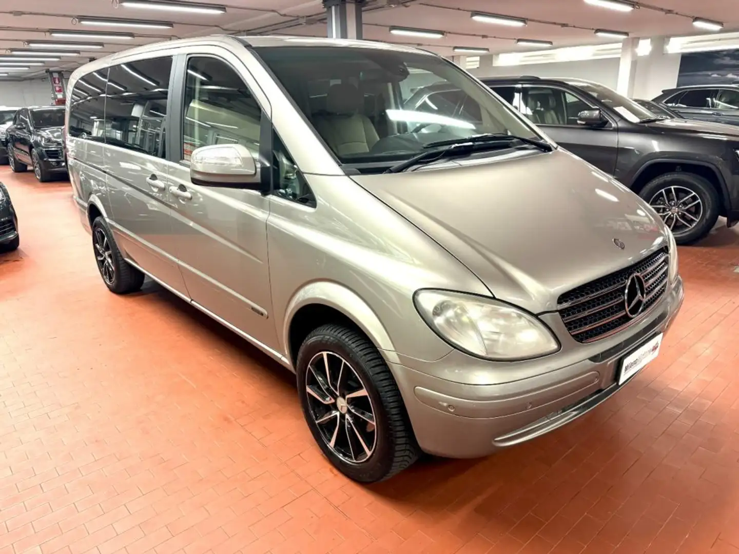 Mercedes-Benz V Viano 2.2 CDI 4Matic Ambiente *Autovettura* - 2