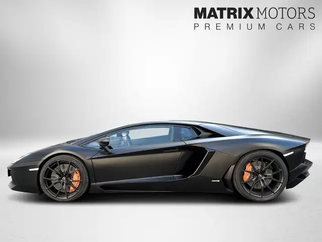Lamborghini Aventador view 10