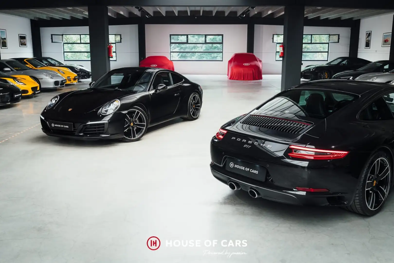 Porsche 911 991.2 CARRERA COUPÉ MANUAL MINT  JUST SERVICED - 1