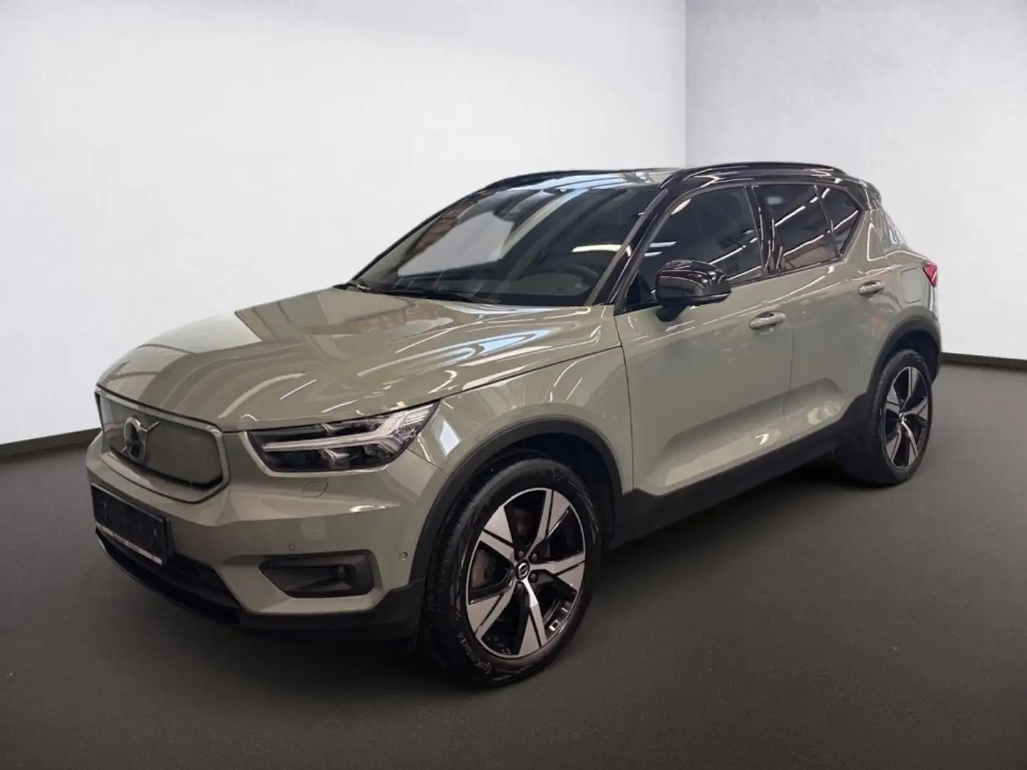 Volvo XC40 AWD Recharge Pure 78kWh Recharge Twin Pro Grün - 1