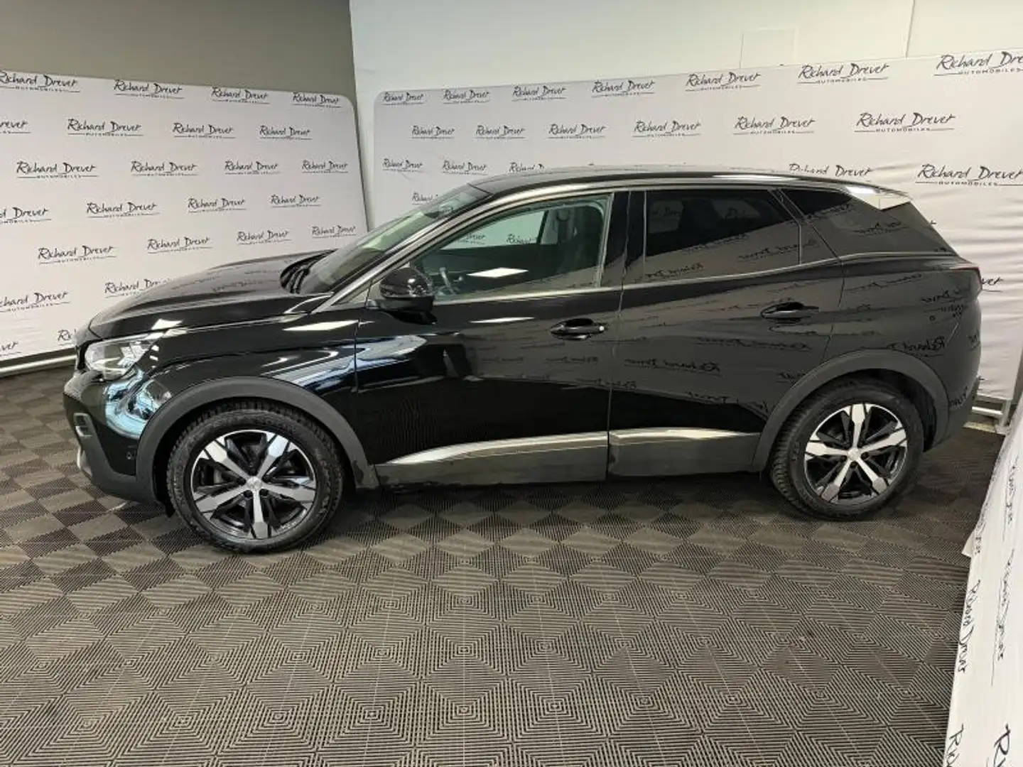 Peugeot 3008 1.2 PureTech 130ch Allure S\u0026S EAT6 Noir - 2