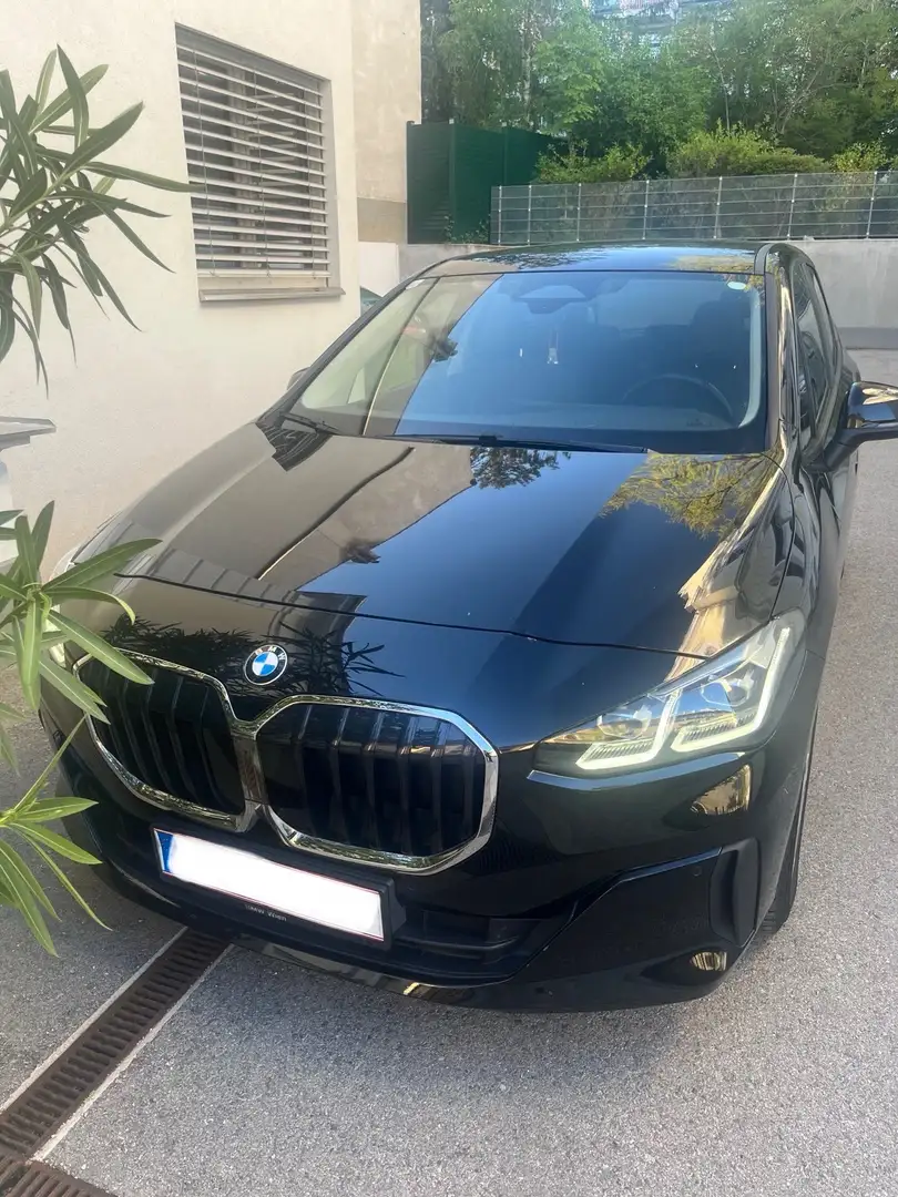 BMW 218 218d Active Tourer Aut. Schwarz - 1
