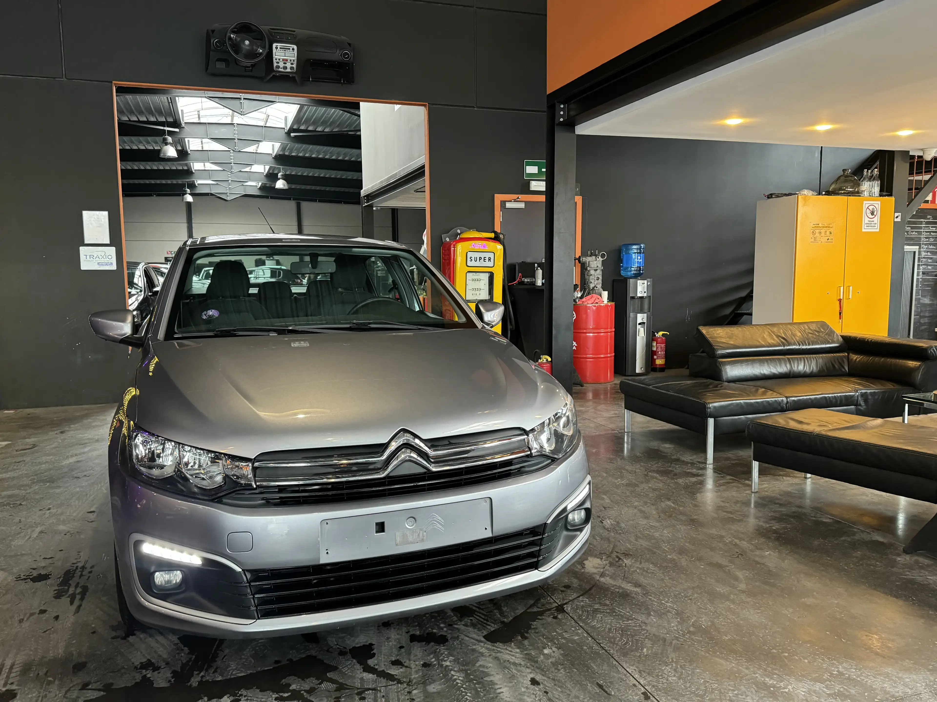 Citroen C-Elysée 1.2i - A/C - MEDIA/TEL - LIM/REG - NAVI - CAMERA R — photo 5