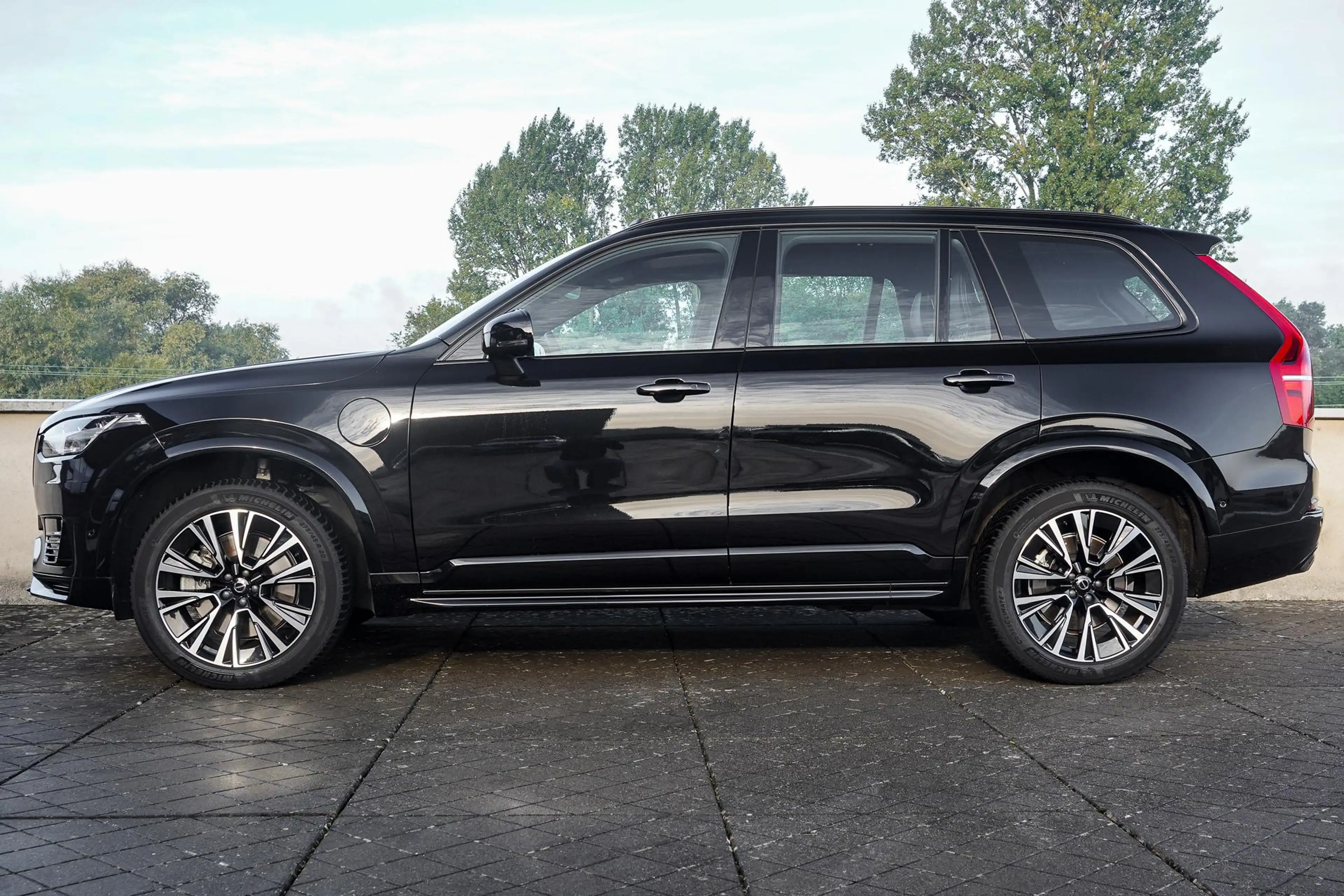 Volvo XC90 2.0 T8 Recharge AWD Ultimate Dark Bowers & Wilkins — photo 3
